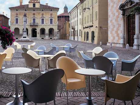 Driade Lord Yo Aluminum Polypropylene Dining Set