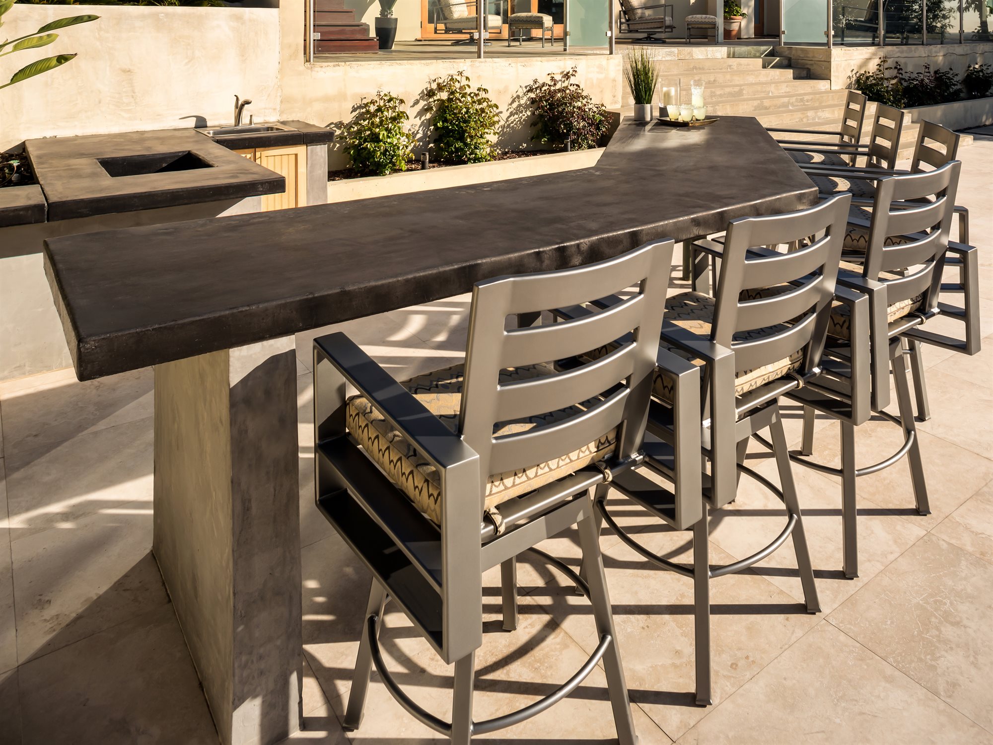 Outdoor Bar Height Table And Chairs : Elisabeth 5 Piece Cast Aluminum