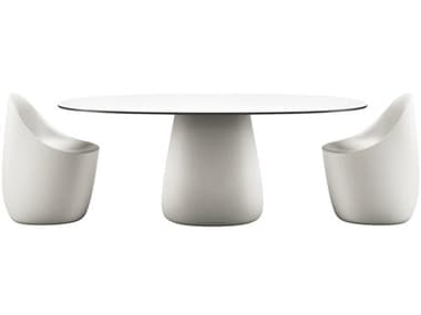 Qeeboo Outdoor Cobble Warm White Black Stratified Recycled Plastic Dining Set QBOCOBBLEDINSET9