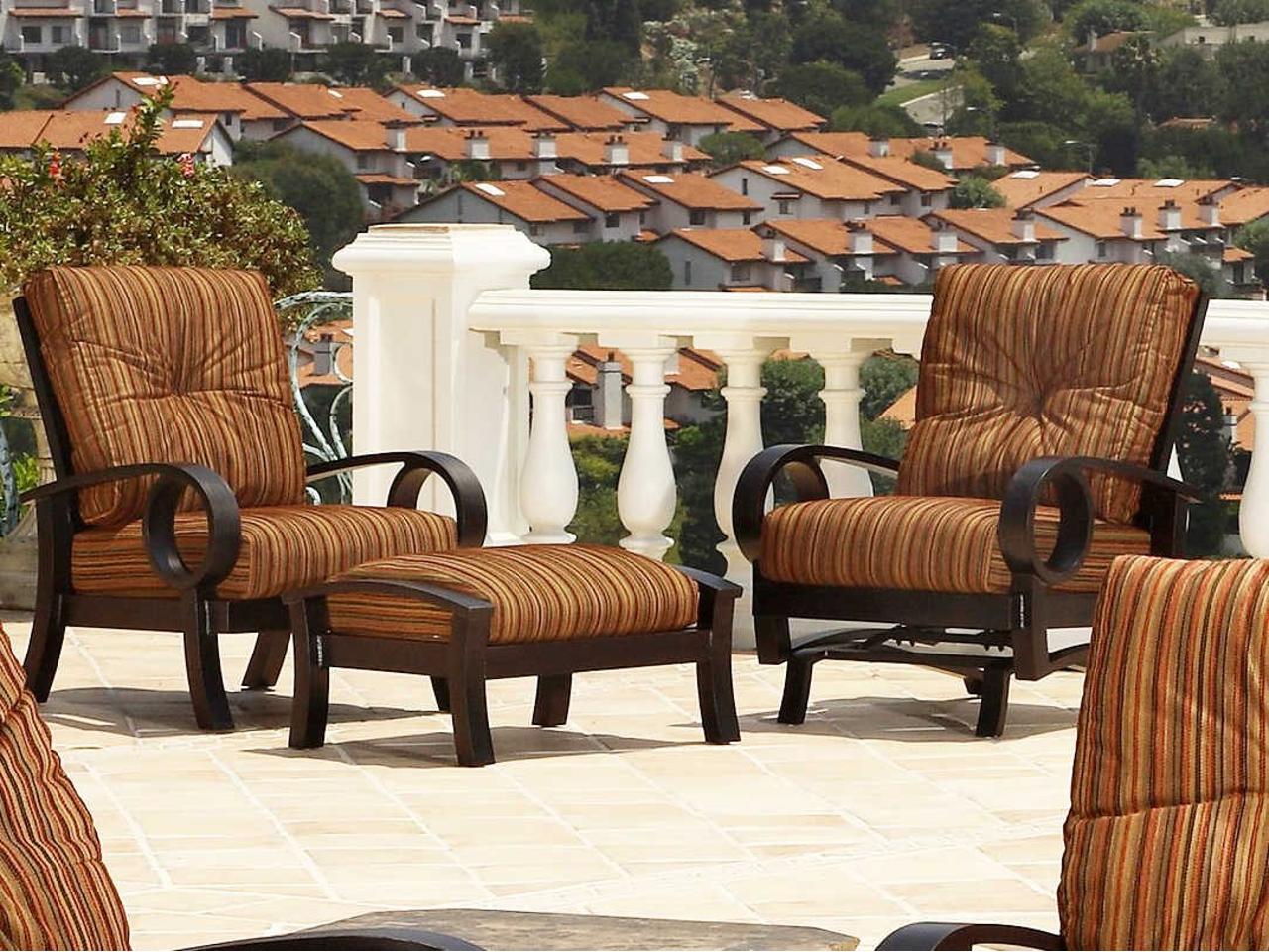 Mallin Eclipse Cast Aluminum Cushion Lounge Set | ECLPSELNGSET1