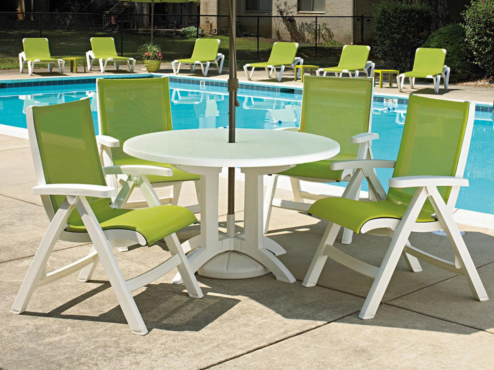 Grosfillex Jamaica Beach Resin Sling Outdoor Patio Lounge Set
