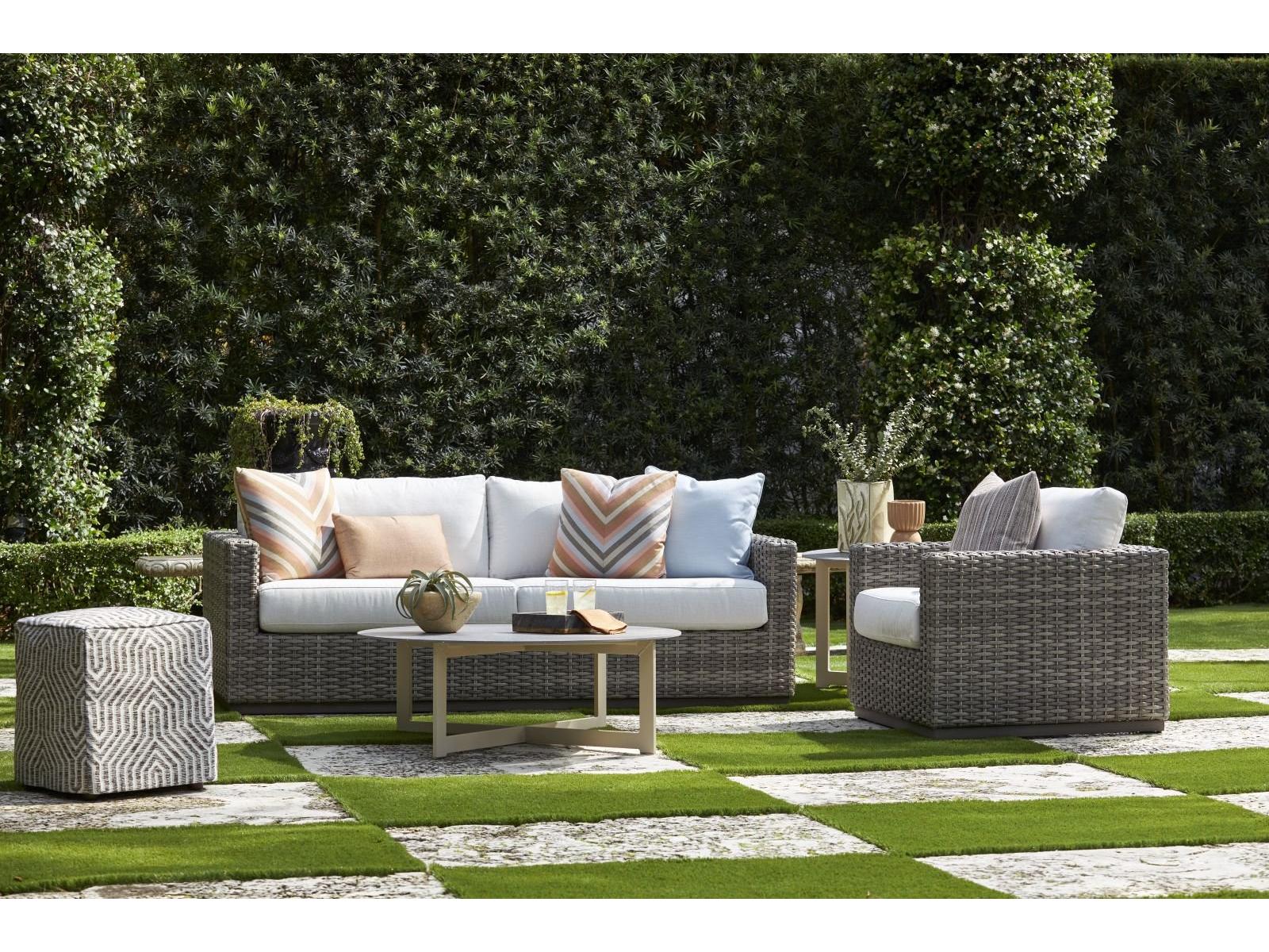 Lane Venture Hyannis Lounge Set