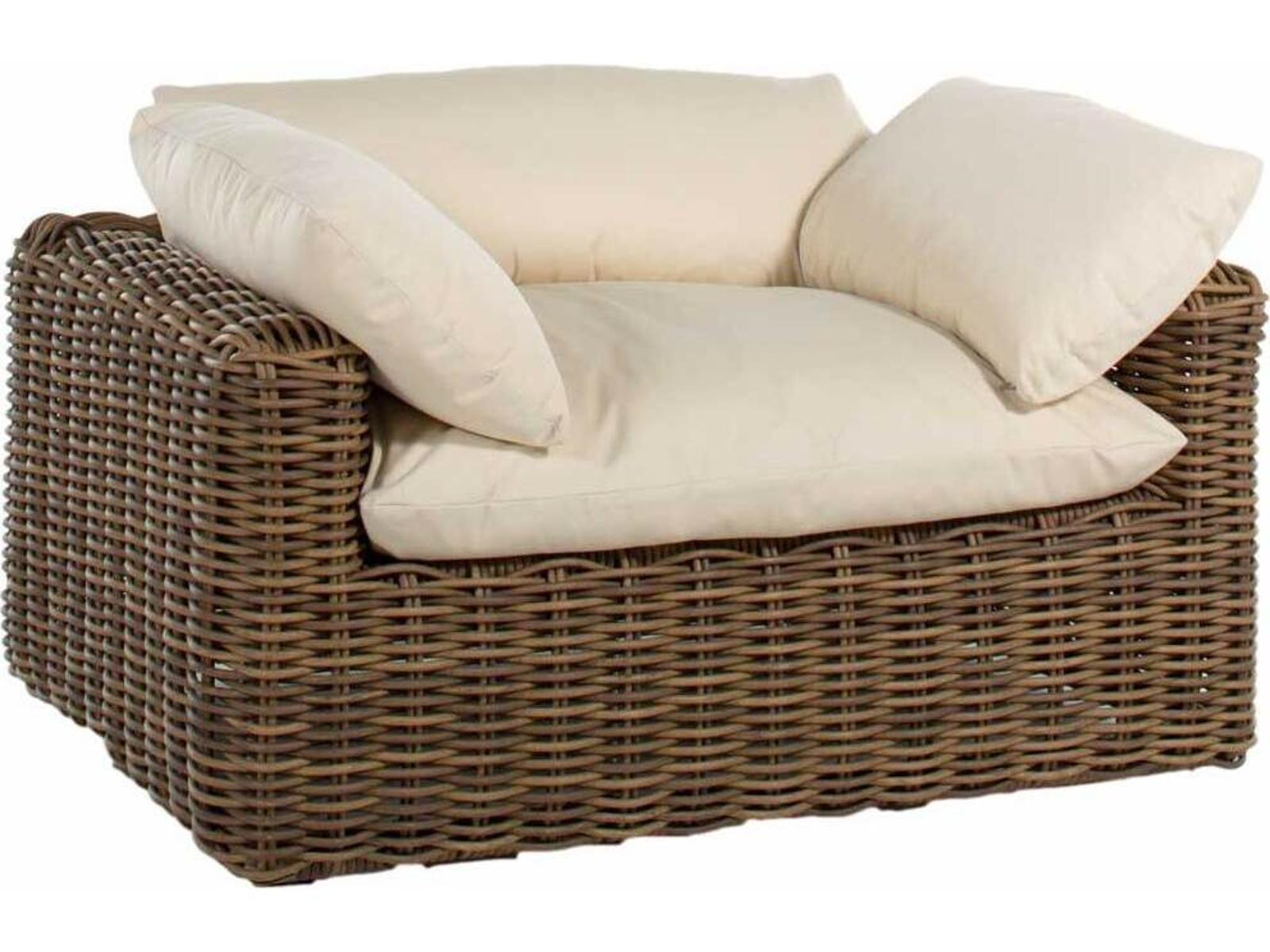 Summer Classics Montecito Wicker Outdoor Lounge Chair