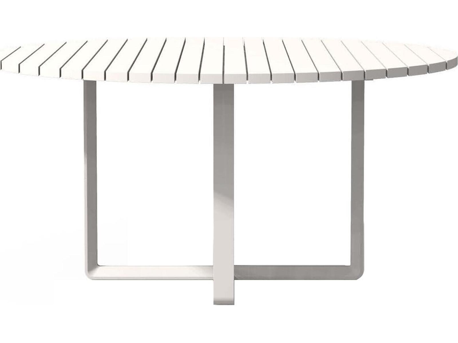 Vanguard Furniture Outdoor Breeze Round Dining Table
