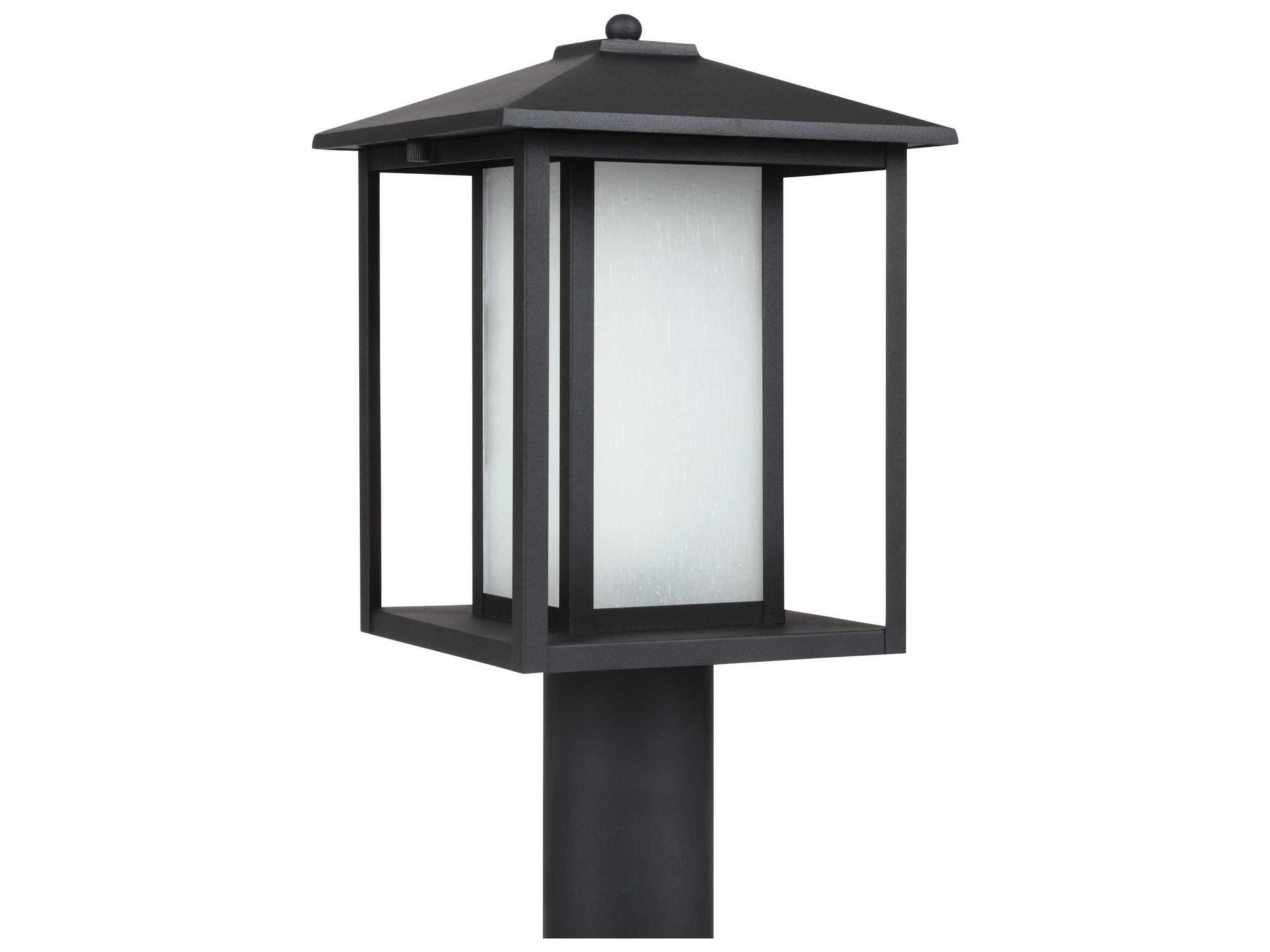 Hunnington 1-Light Outdoor Post Light