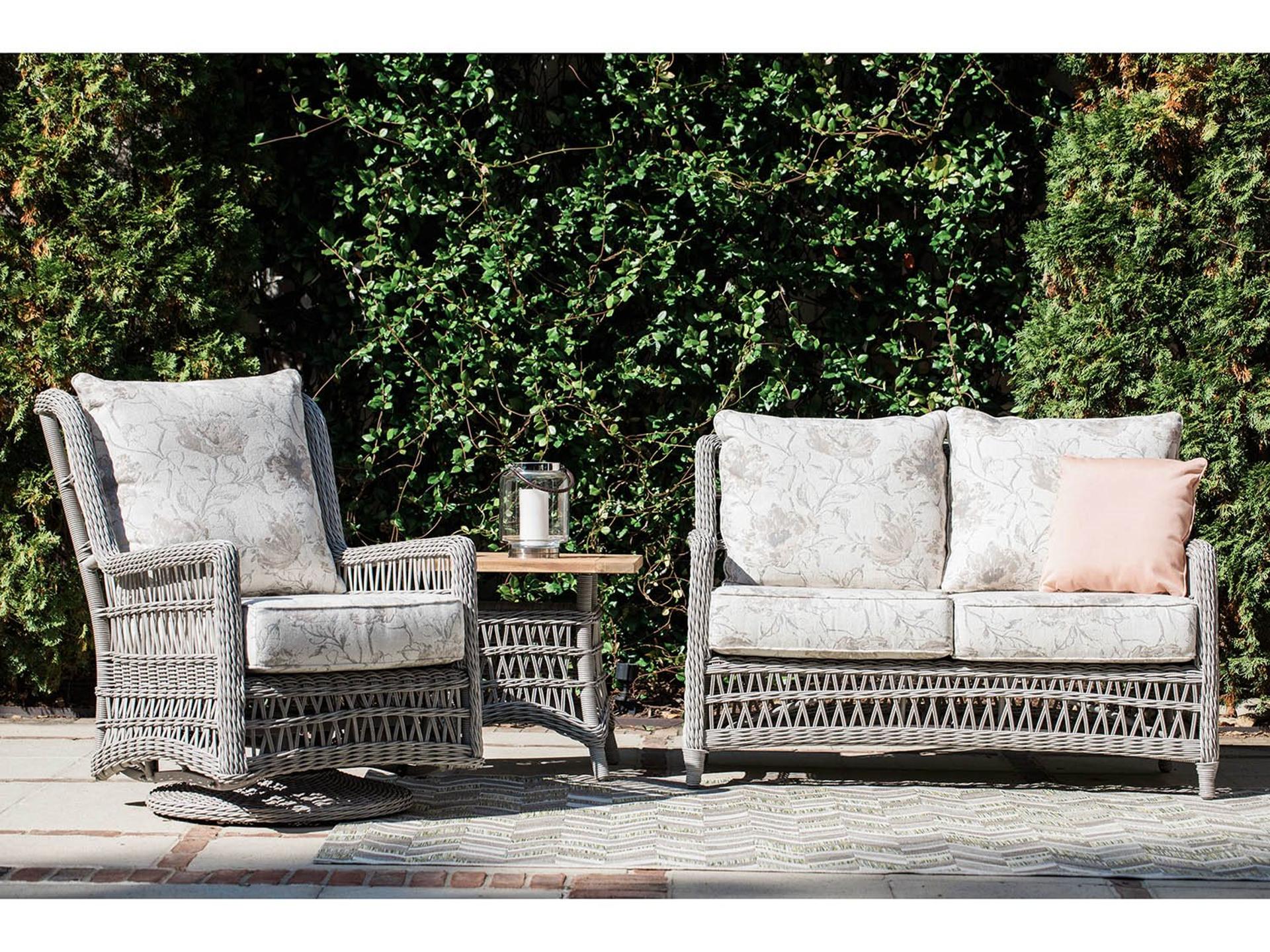 Mackinac Wicker Patio Lounge Set