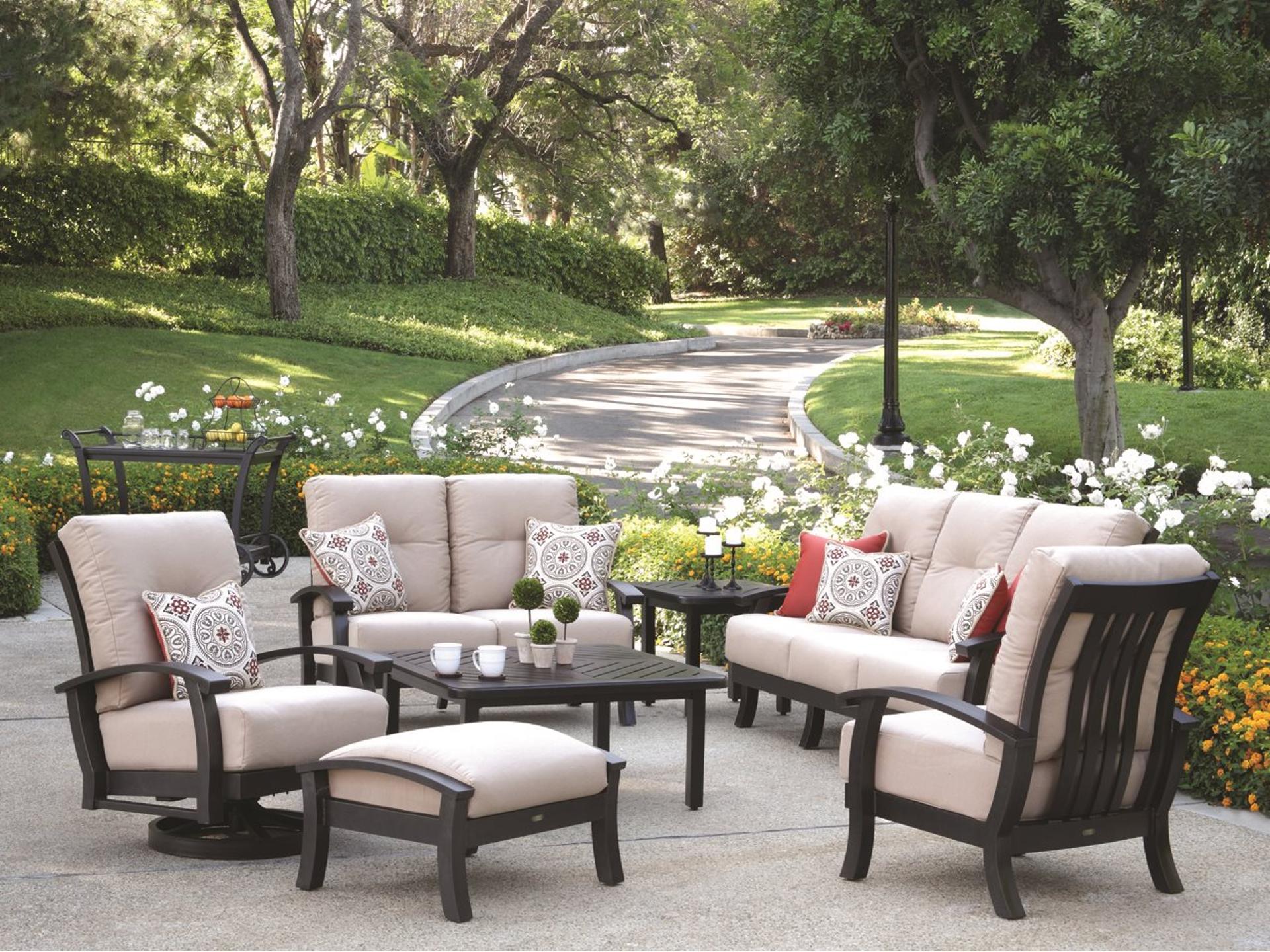 Mallin Georgetown Aluminum Outdoor Lounge Set