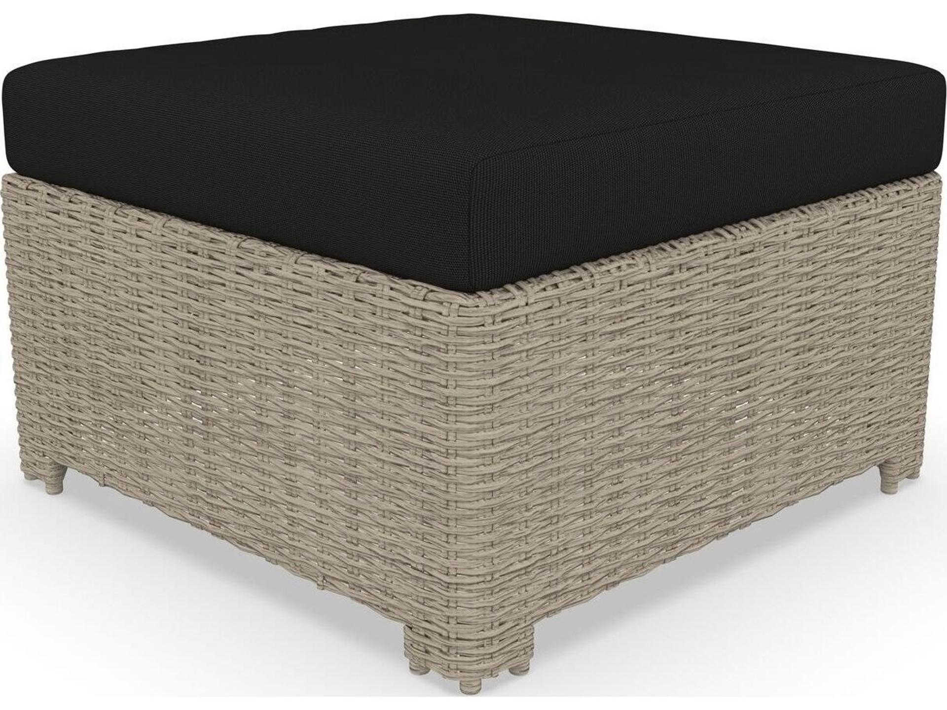 Terraza Wicker Square Ottoman