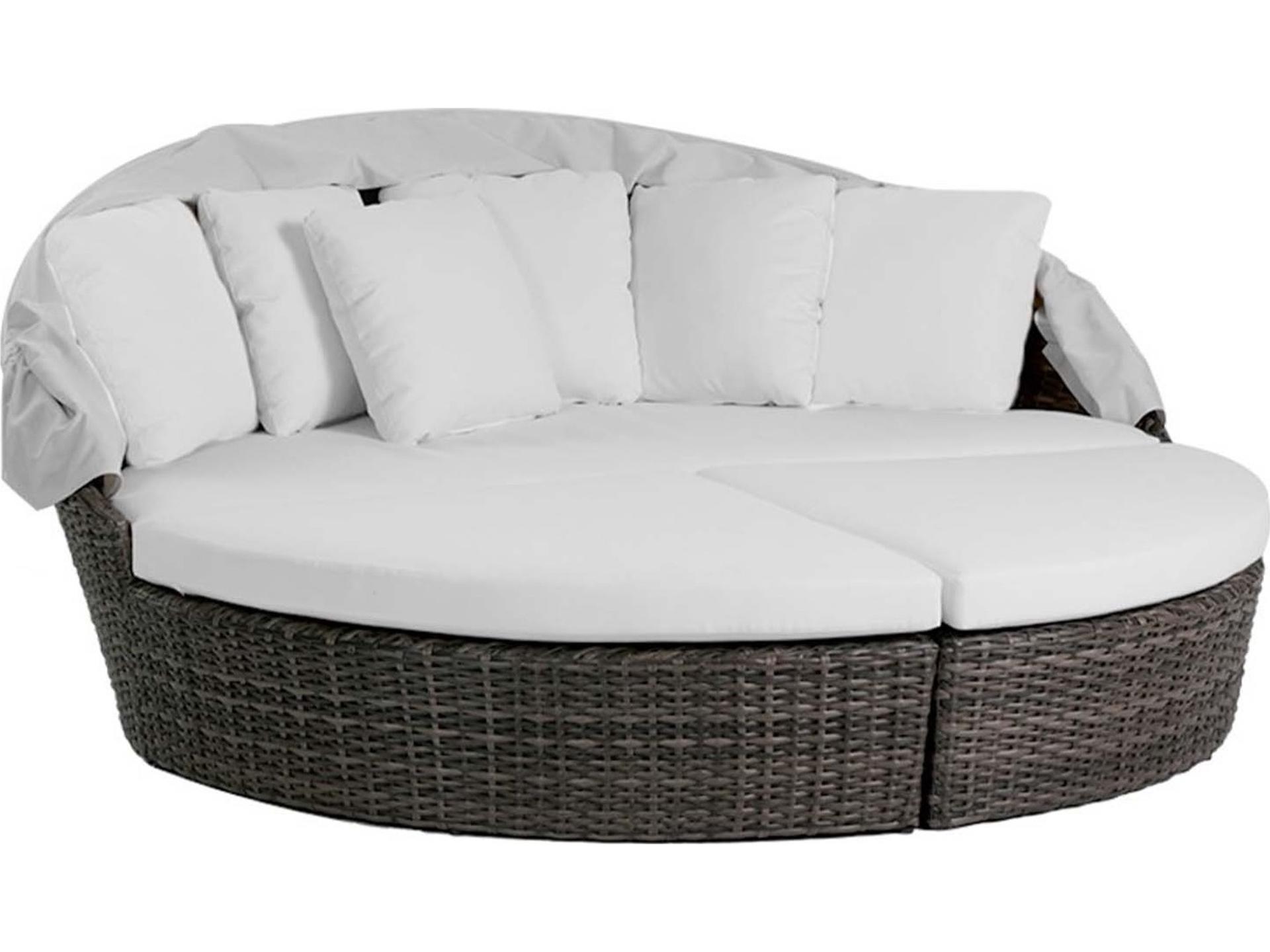 Coral Gables Aluminum Wicker Lounge Bed