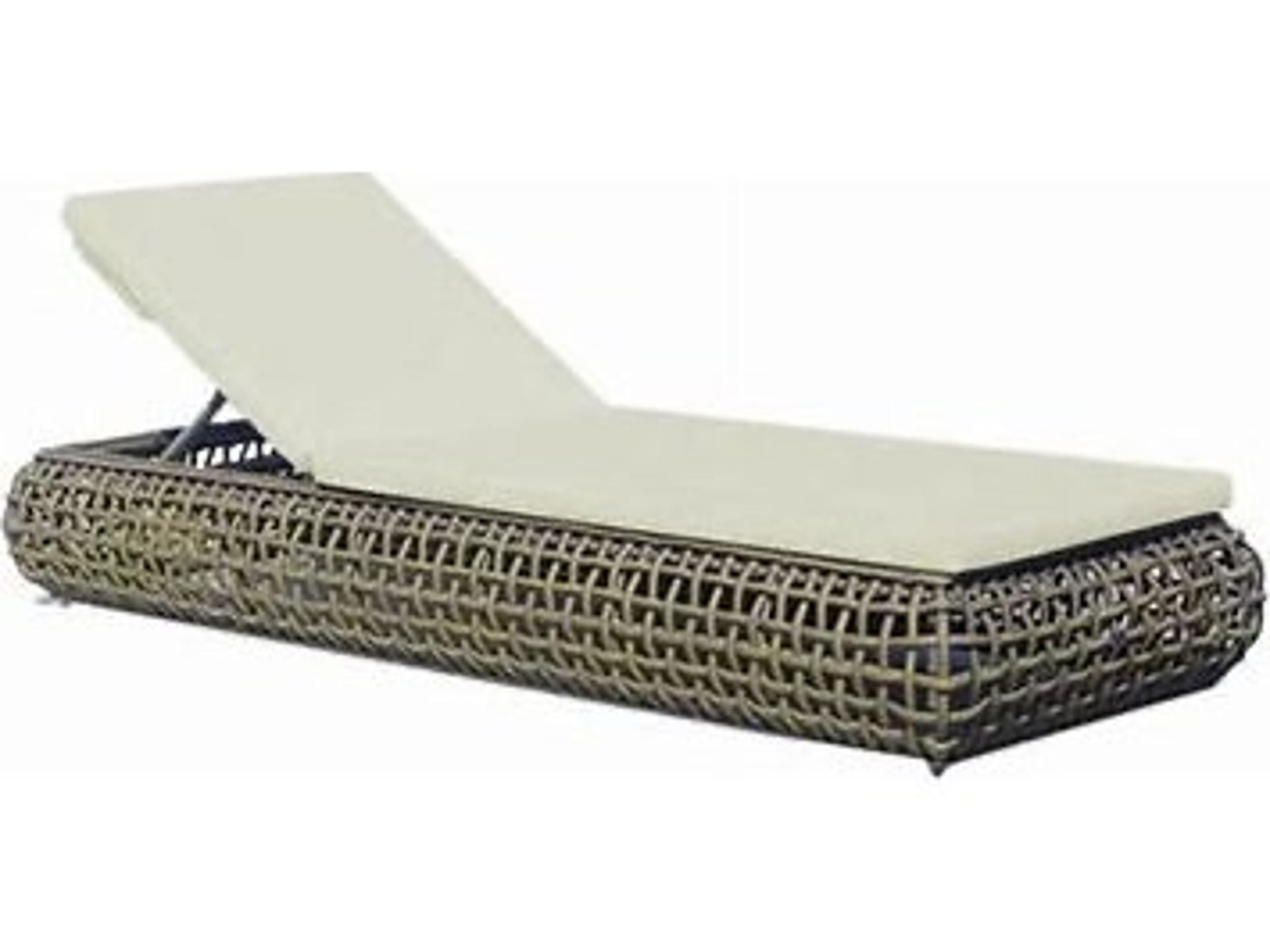Skyline Design Dynasty Kubu Mushroom Aluminum Cushion Chaise Lounge