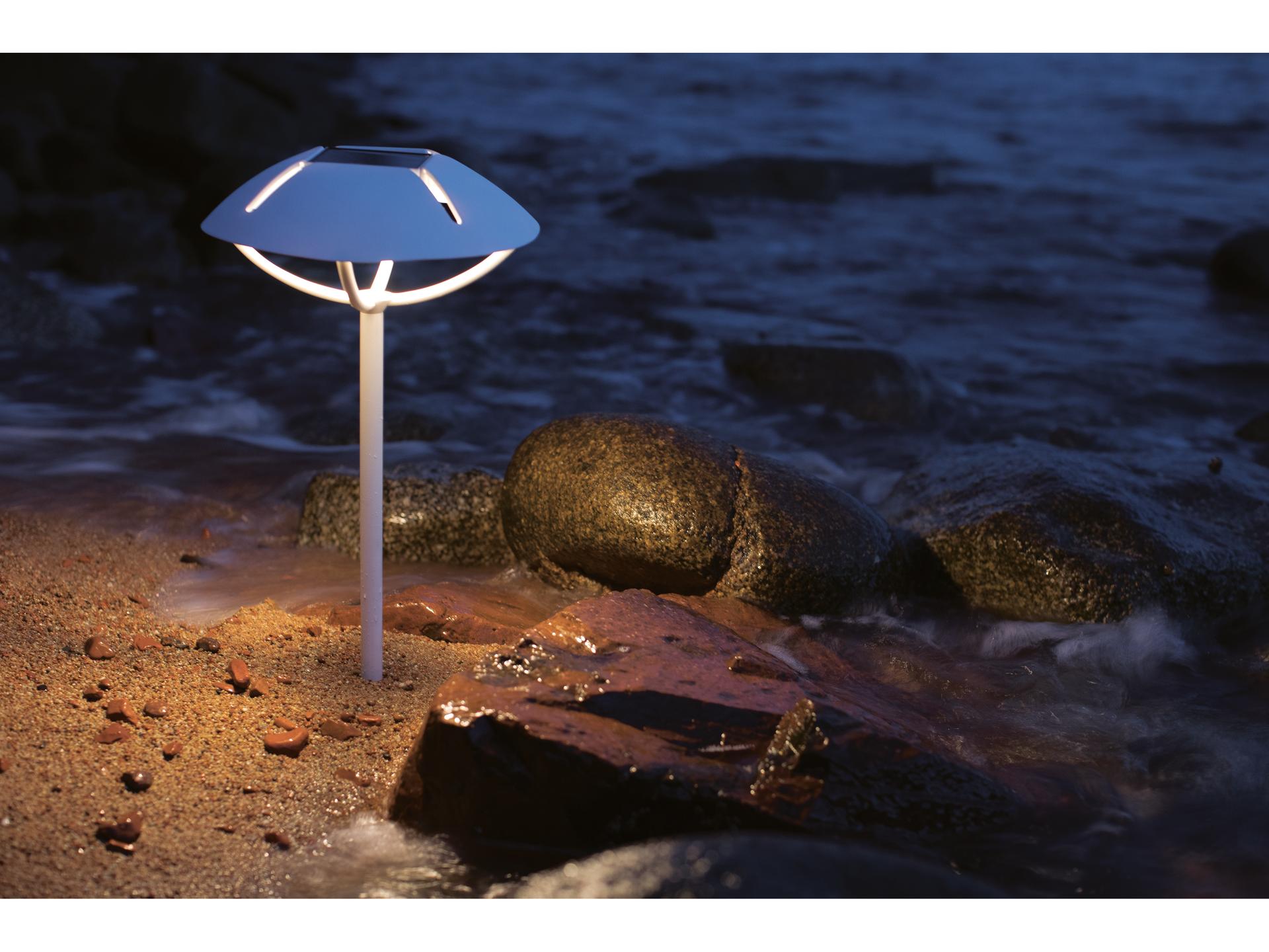Seaside Casual La Lampe Aluminum Solar Parabole