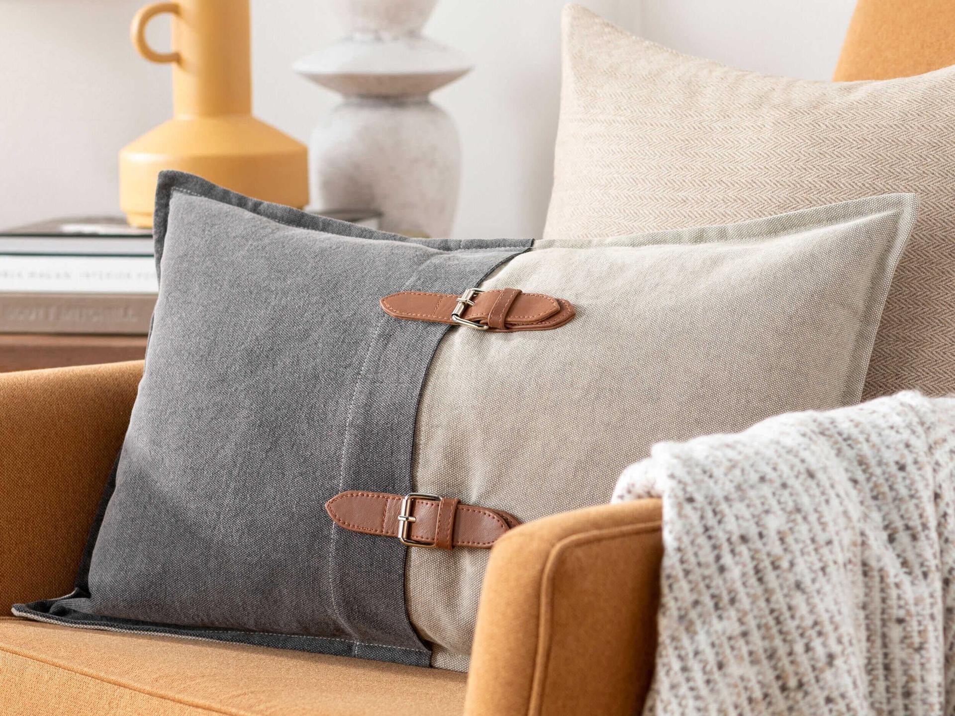 Surya Branson Medium Gray / Black / Brown Pillow