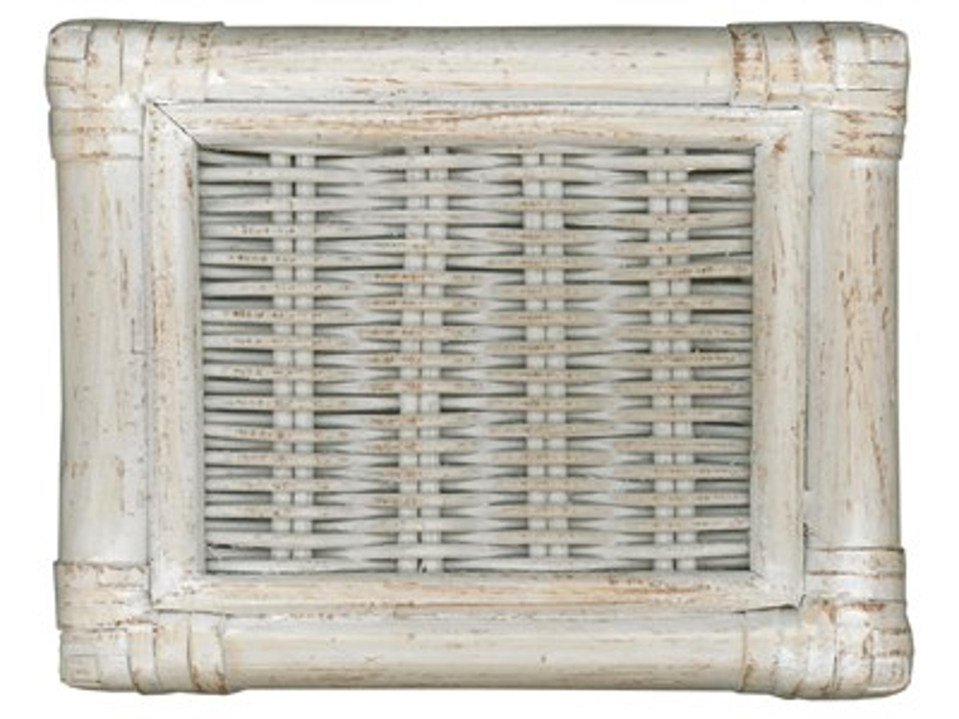 Rattan/Wicker Finish: Antique Bisque