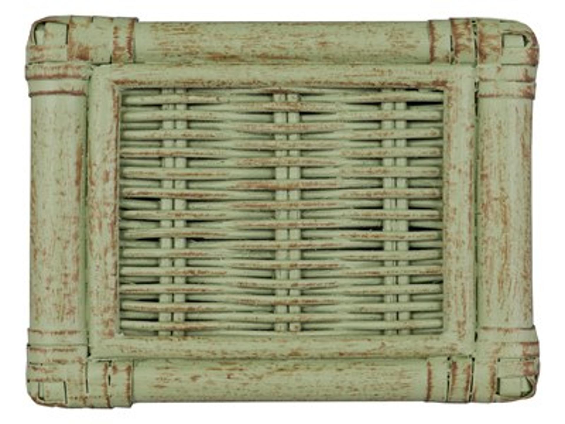 Rattan/Wicker Finish: Antique Celery