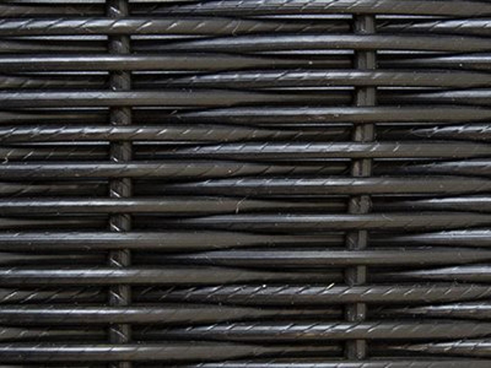 Seating Frame Finish: Black Weave