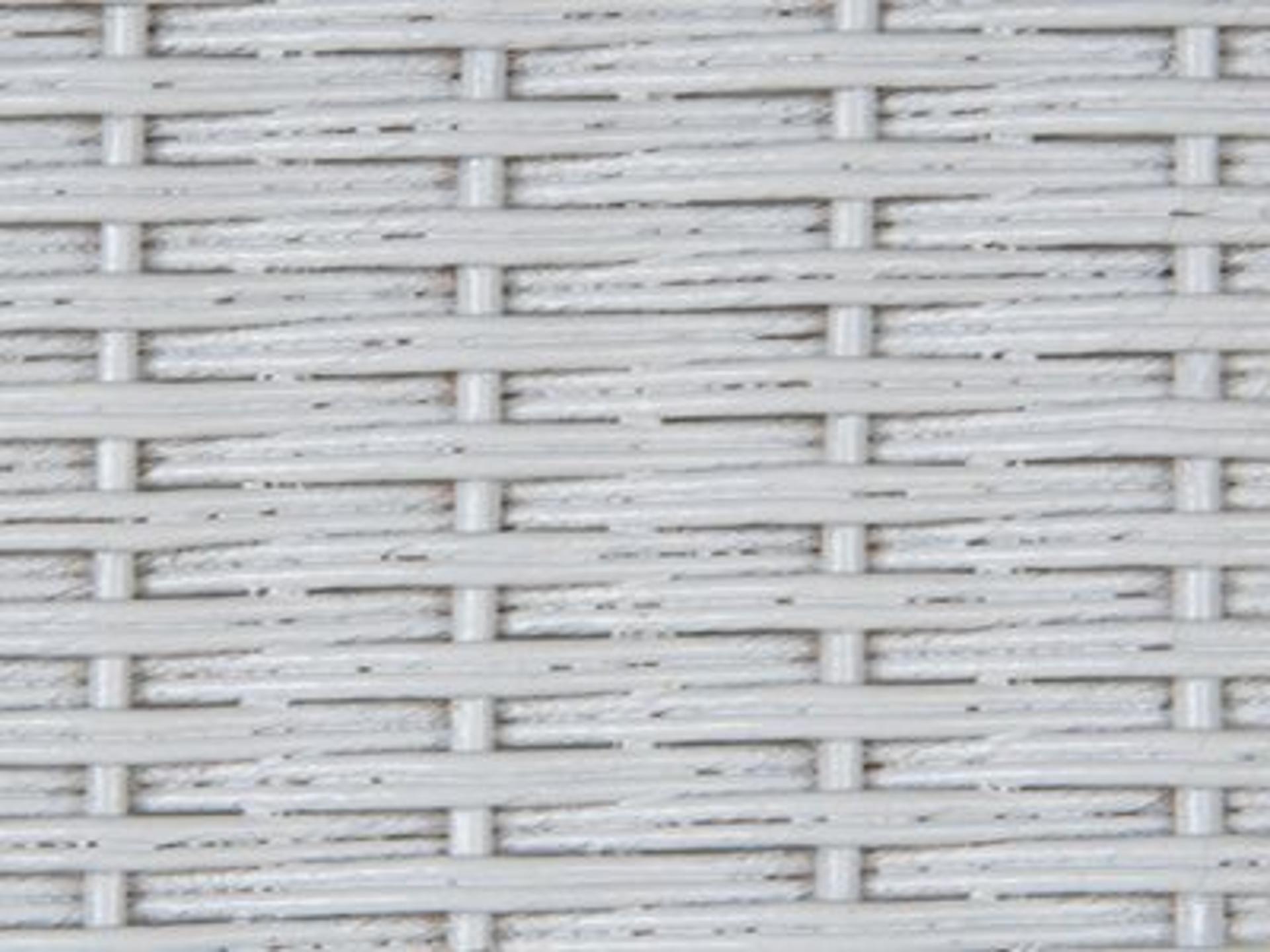 Seating Frame Finish: White