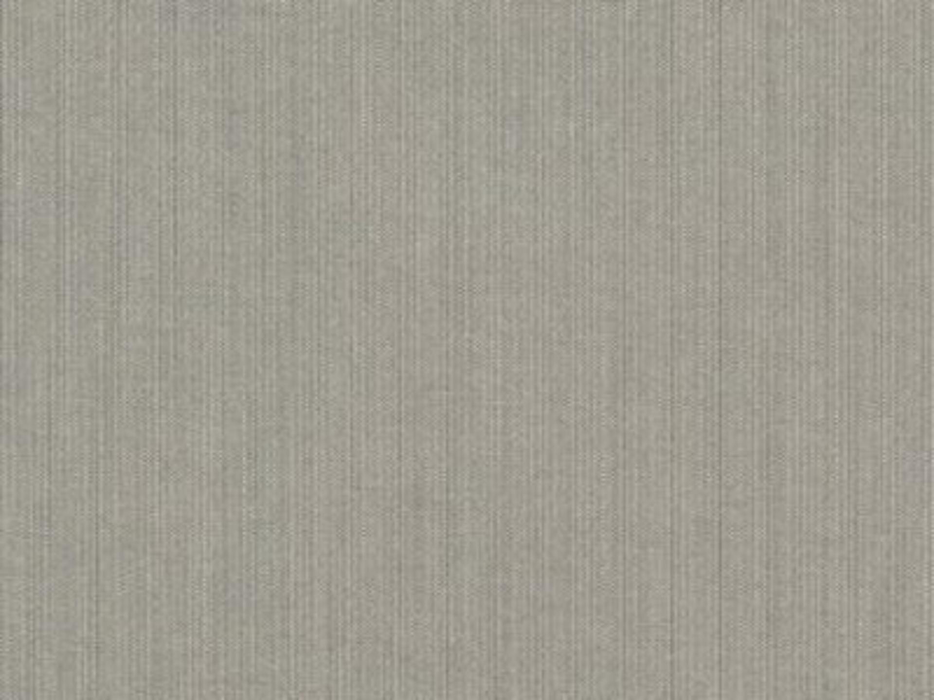 Fabric: Sunbrella Spectrum Dove