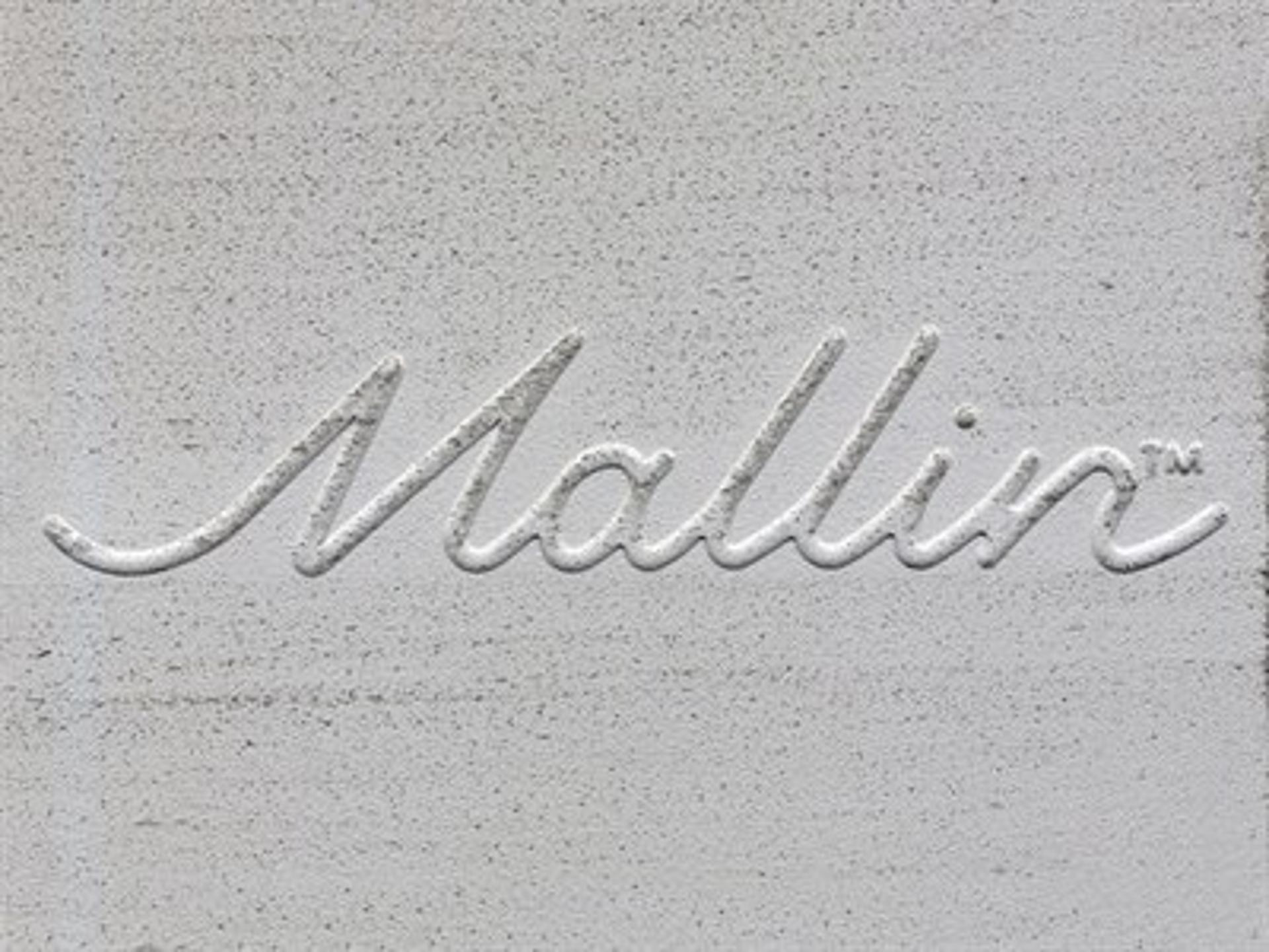 Finish: Weathered White