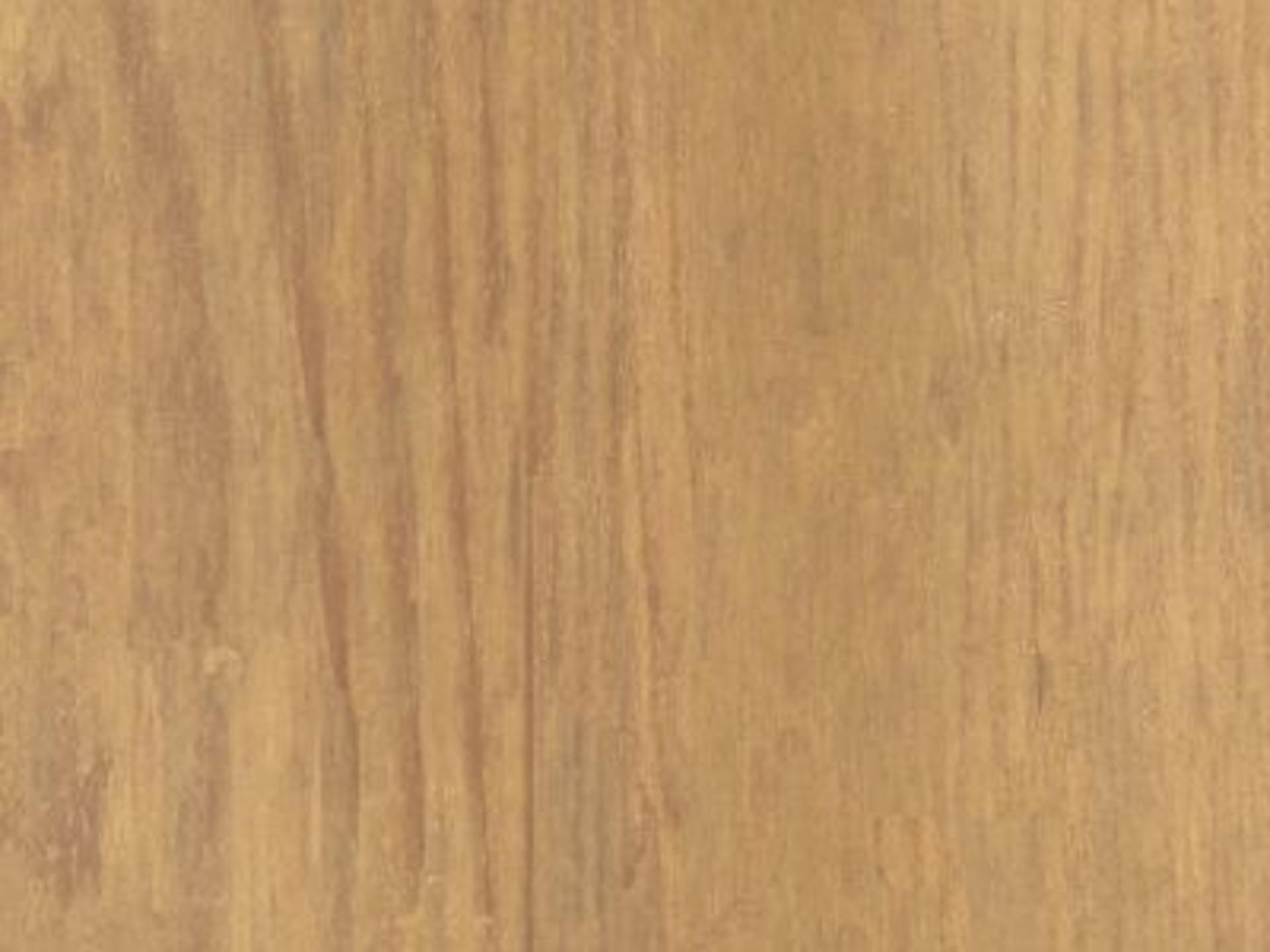 Table Finish: Natural