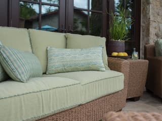 Woodard Whitecraft Saddleback Wicker Outdoor Patio Lounge Set