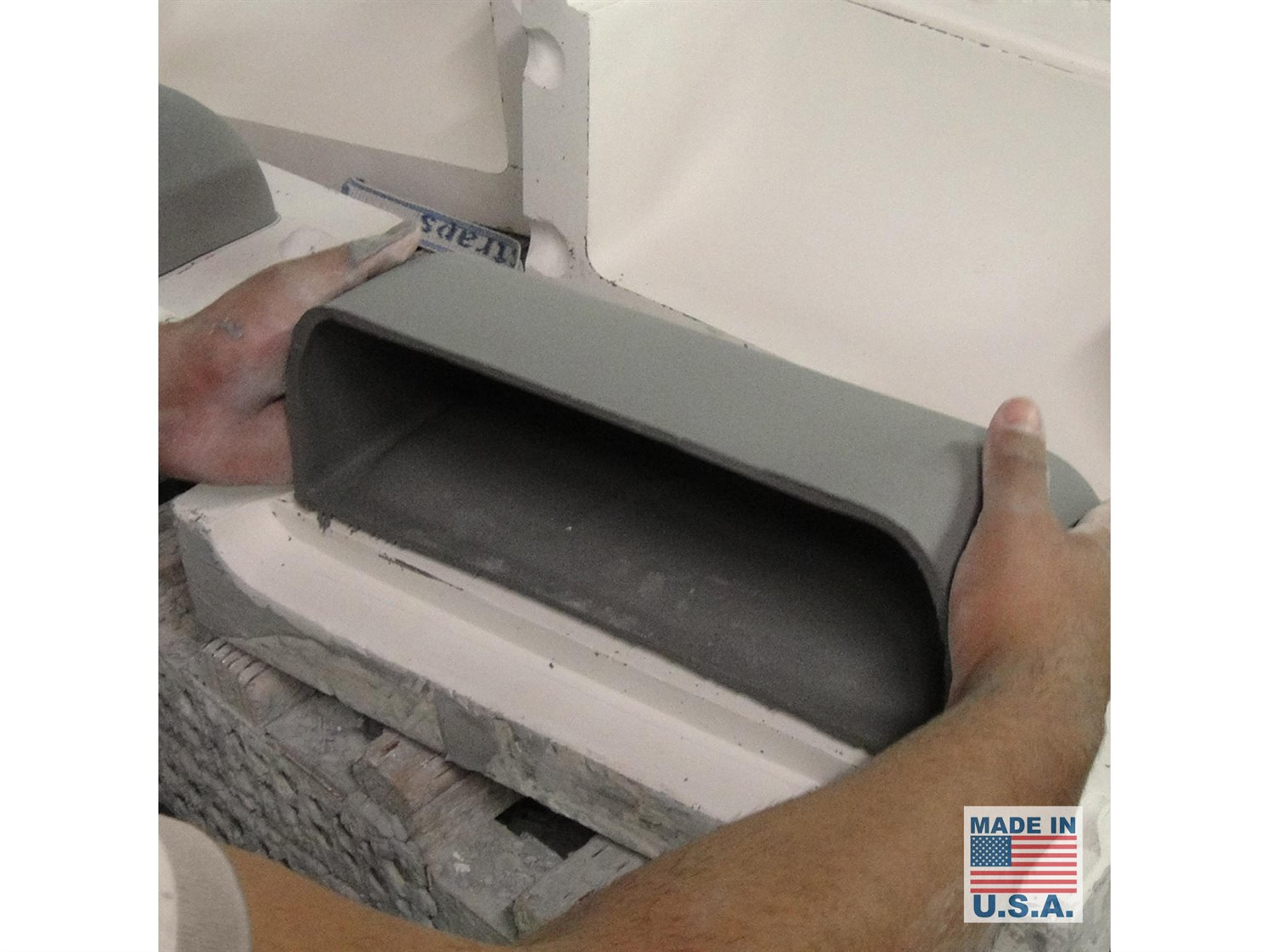 A19 Gran Balboa 2-Light White Wall Sconce