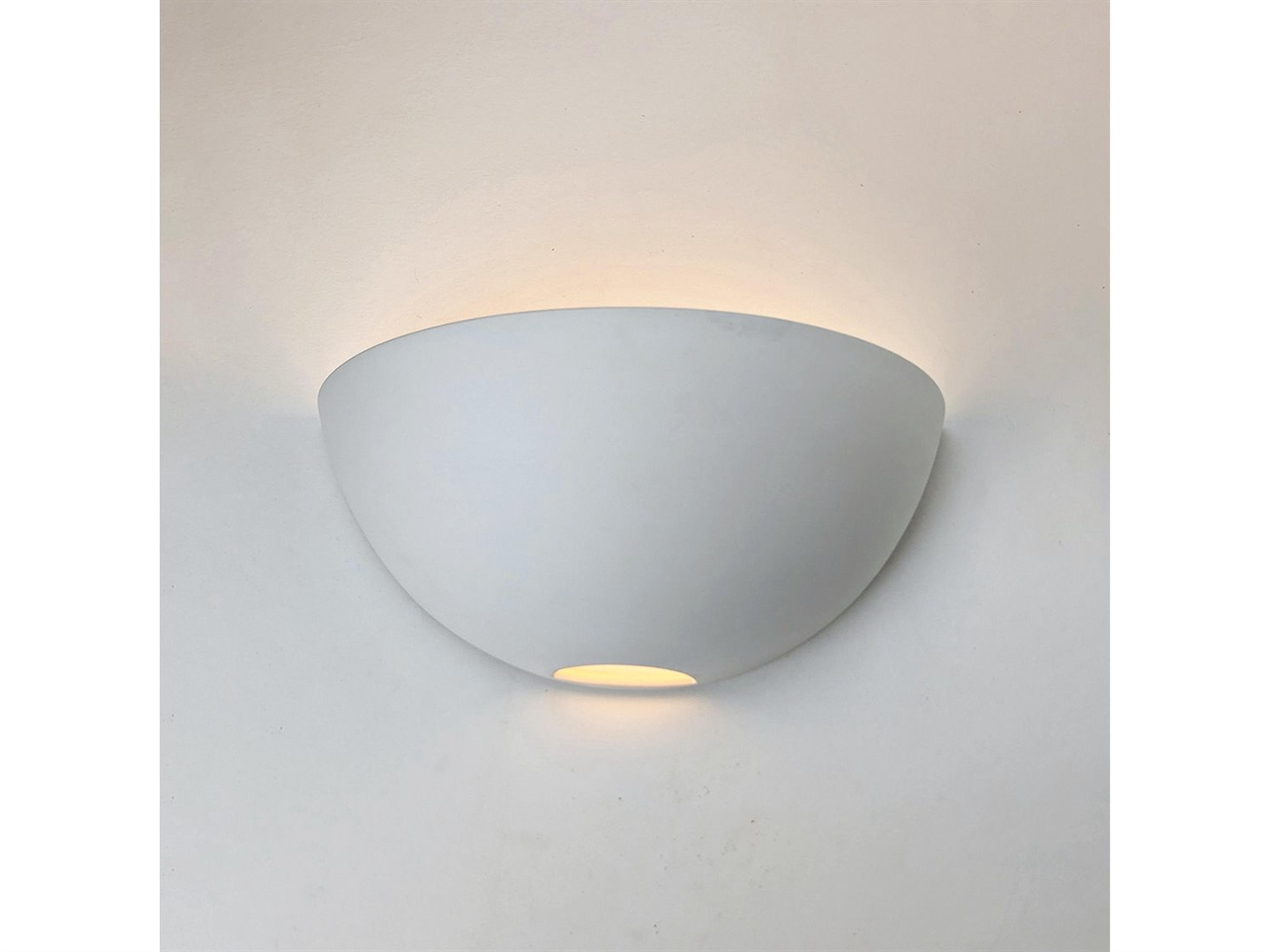 A19 Gran Aegina 2-Light White Wall Sconce