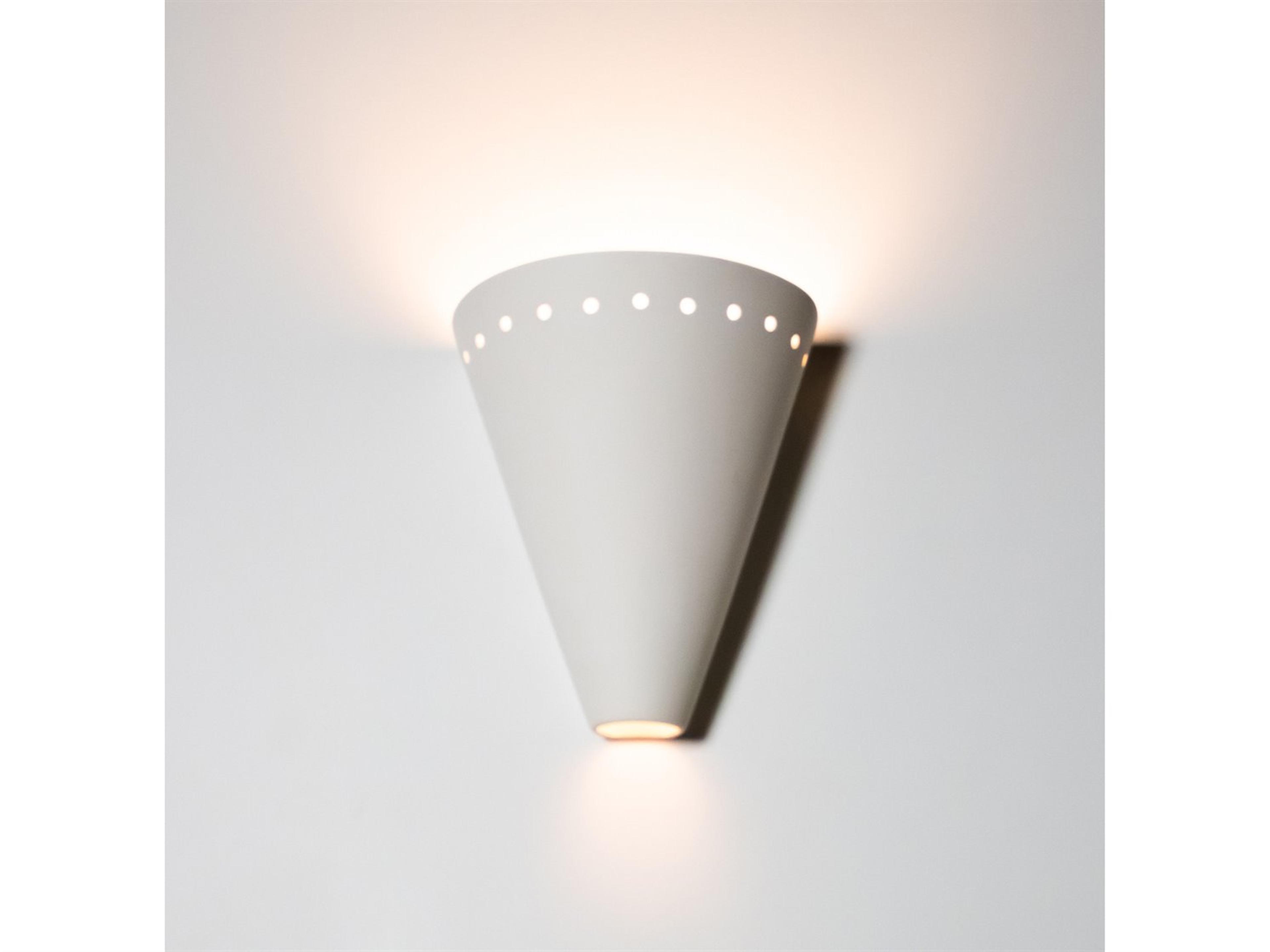 A19 Greenlandia 1-Light White Wall Sconce