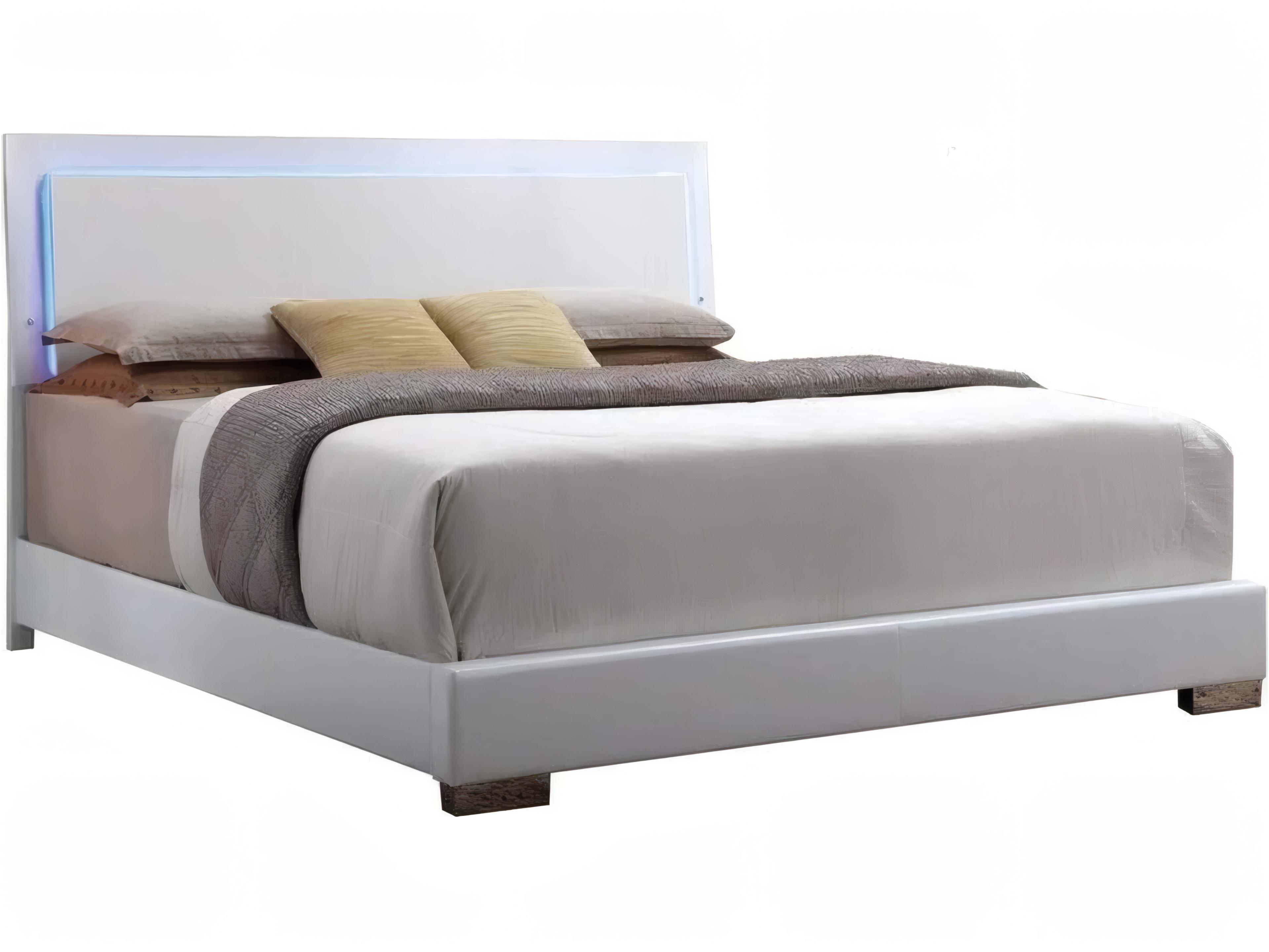 Lorimar White Synthetic Leather Leg Wood King Platform Bed