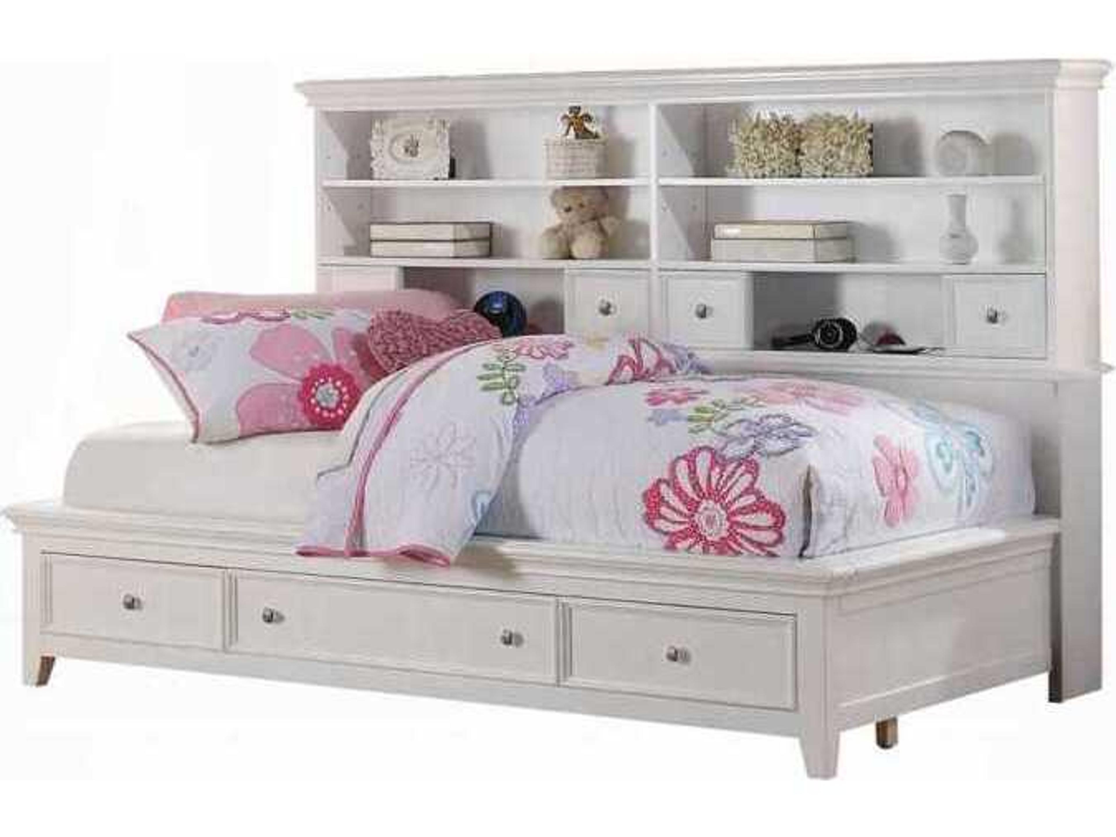 Lacey White Pine Wood Daybed Bed