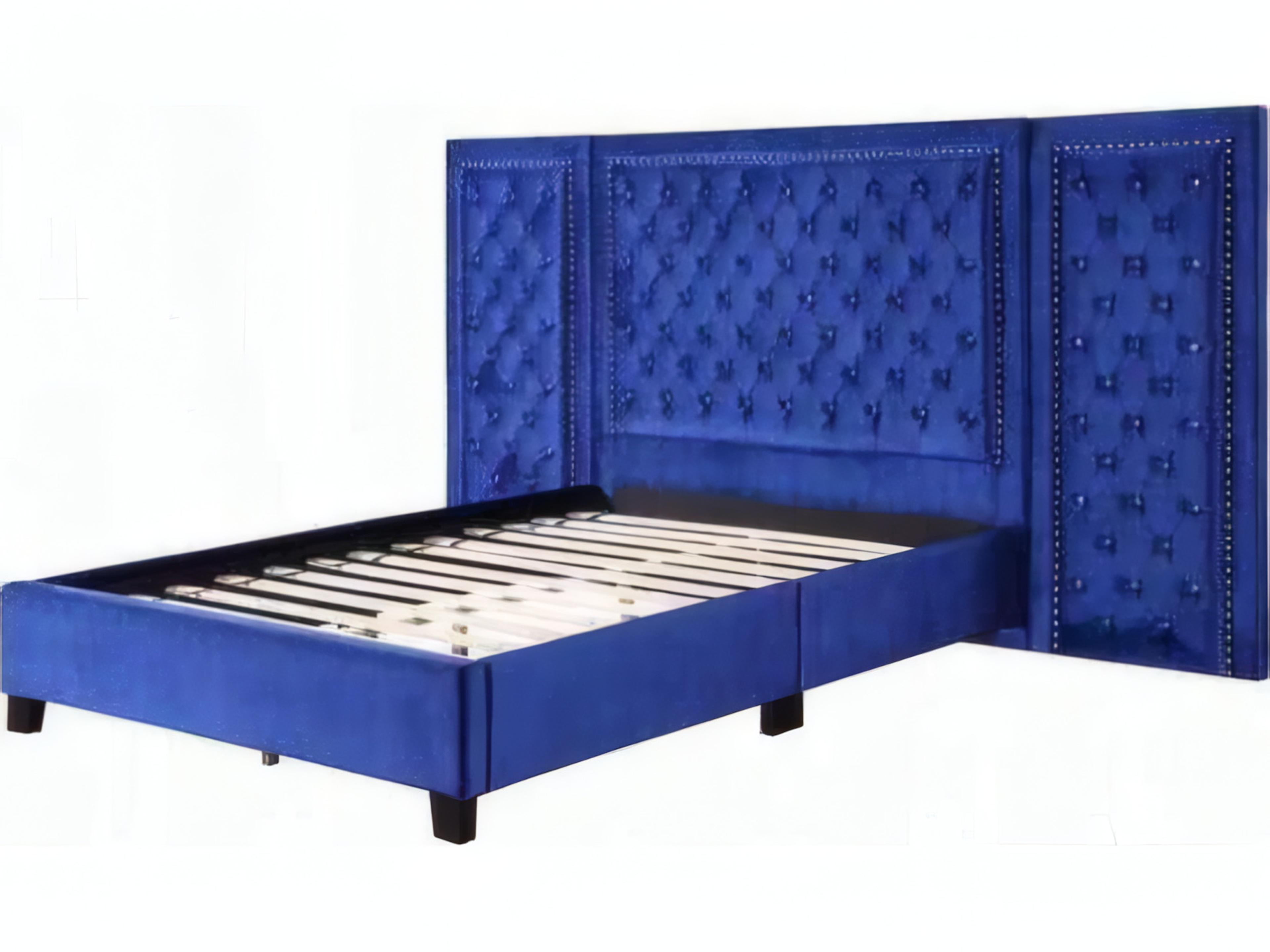 Damazy Blue Velvet Plywood Upholstered Queen Platform Bed