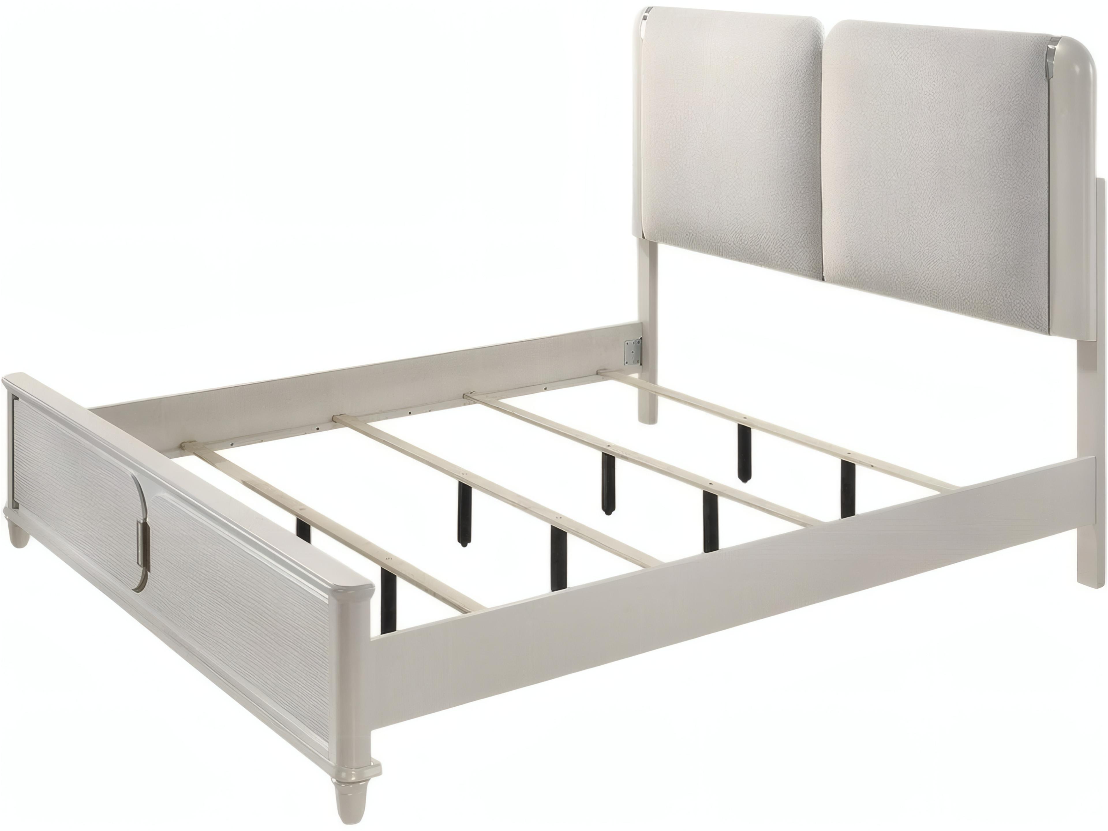 Laveda Light Gray Boucle Pearl White Rubberwood Upholstered Queen Panel Bed
