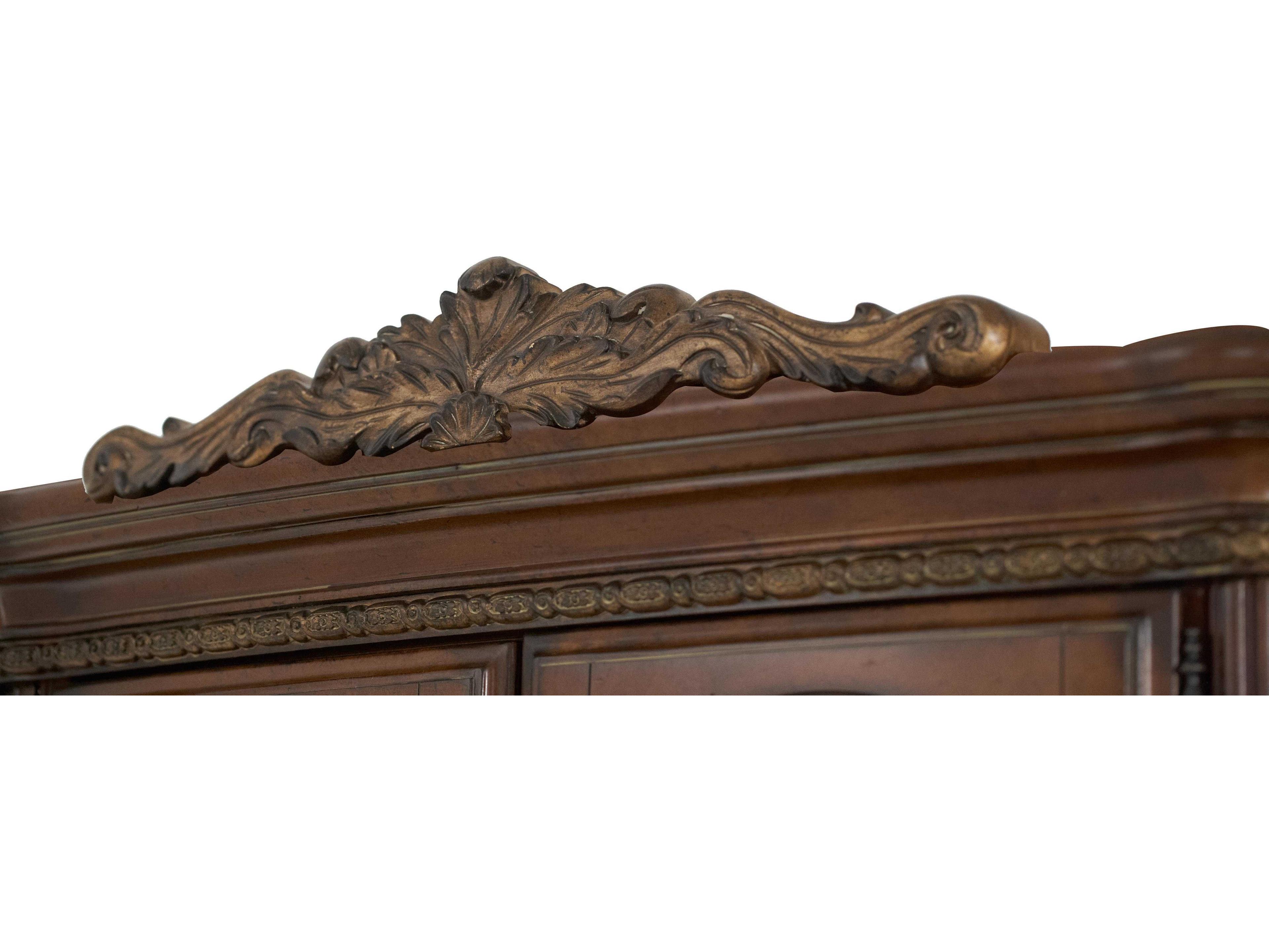 Luxecor Gilded Poplar Wood Classic Chestnut Display Cabinet