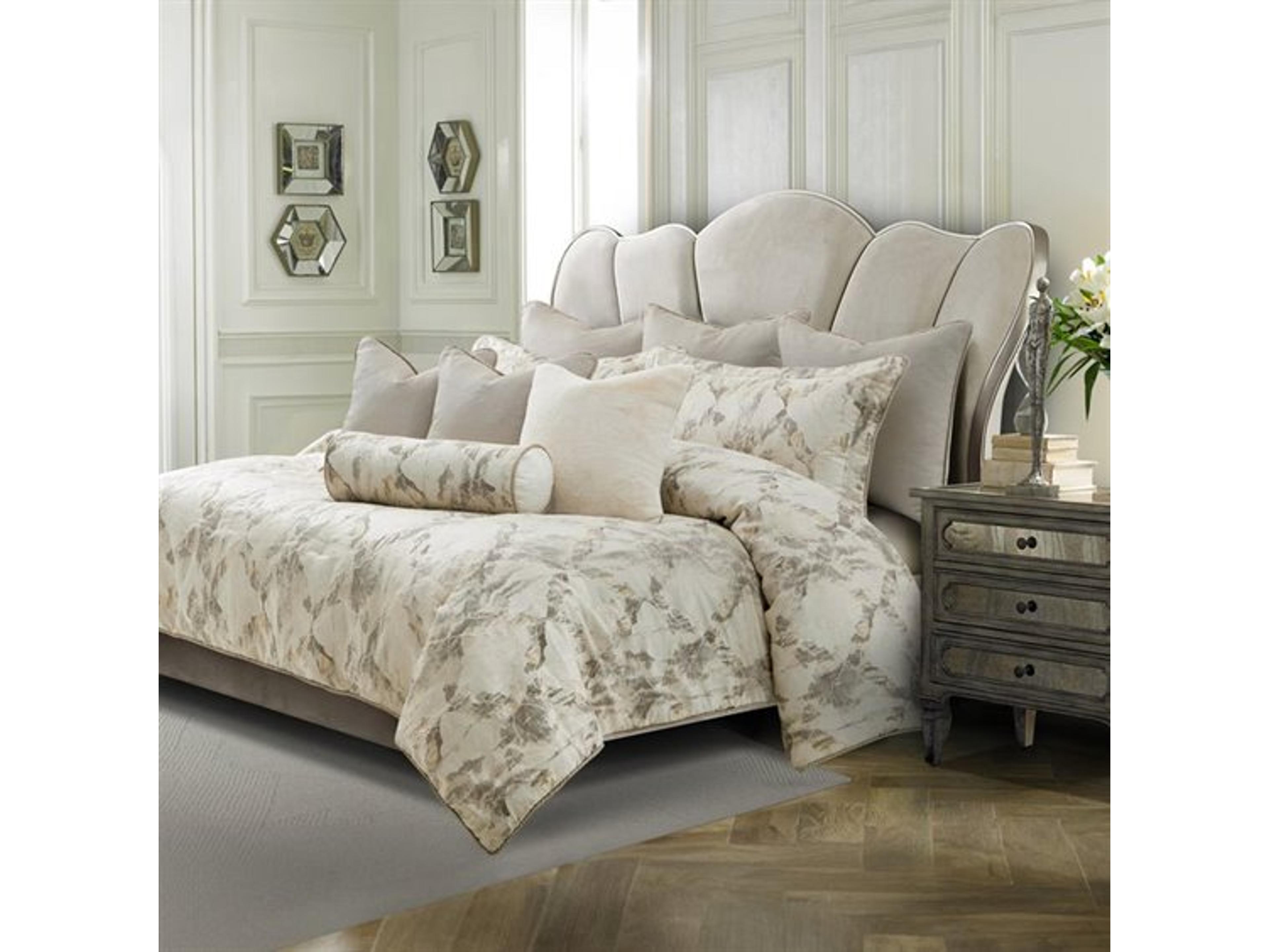 Michael Amini Bedding Glennridge 10-Piece King Comforter Set - Frost