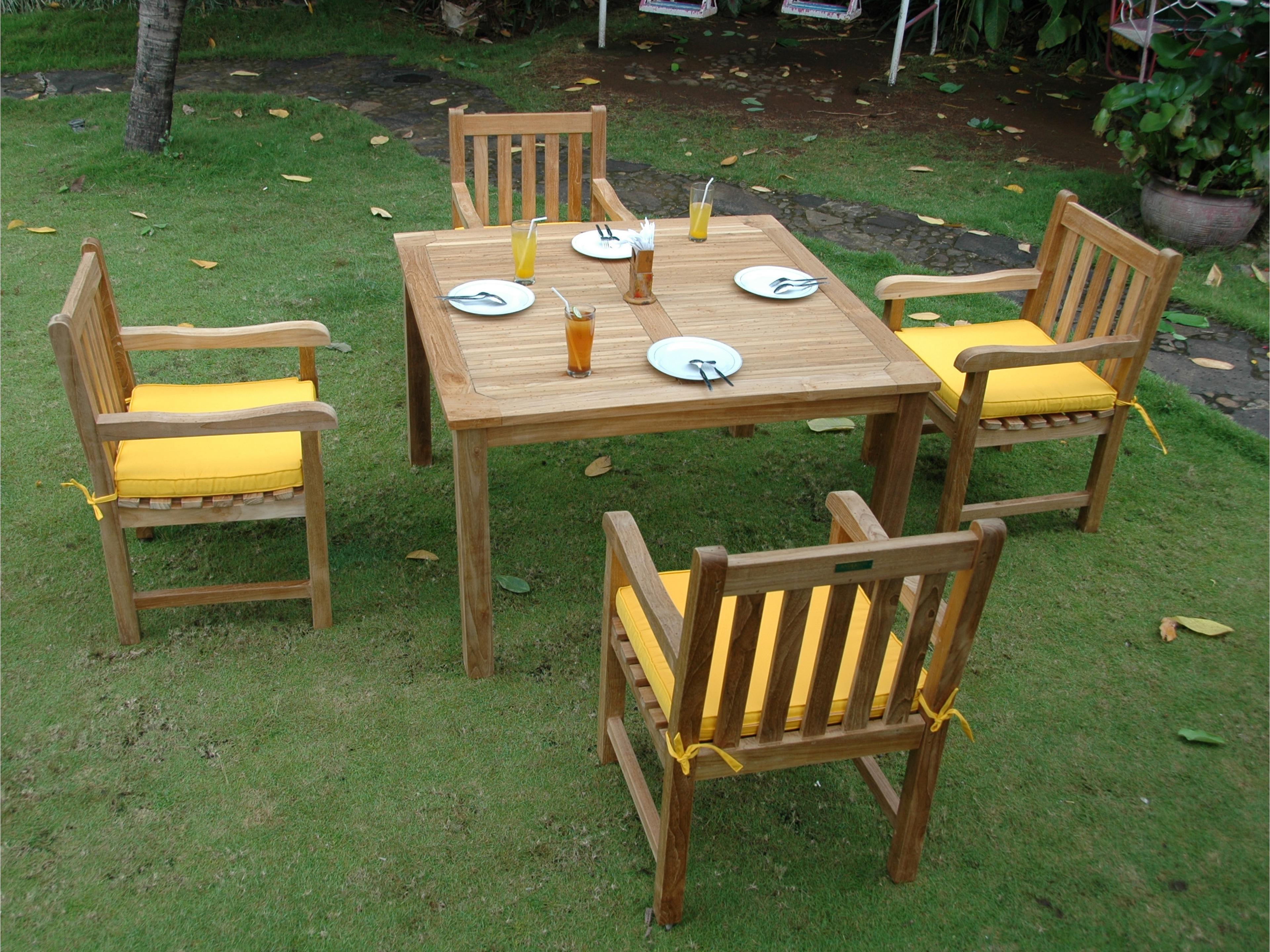 Windsor Classic Armchair 5-Piece Dining Table Set