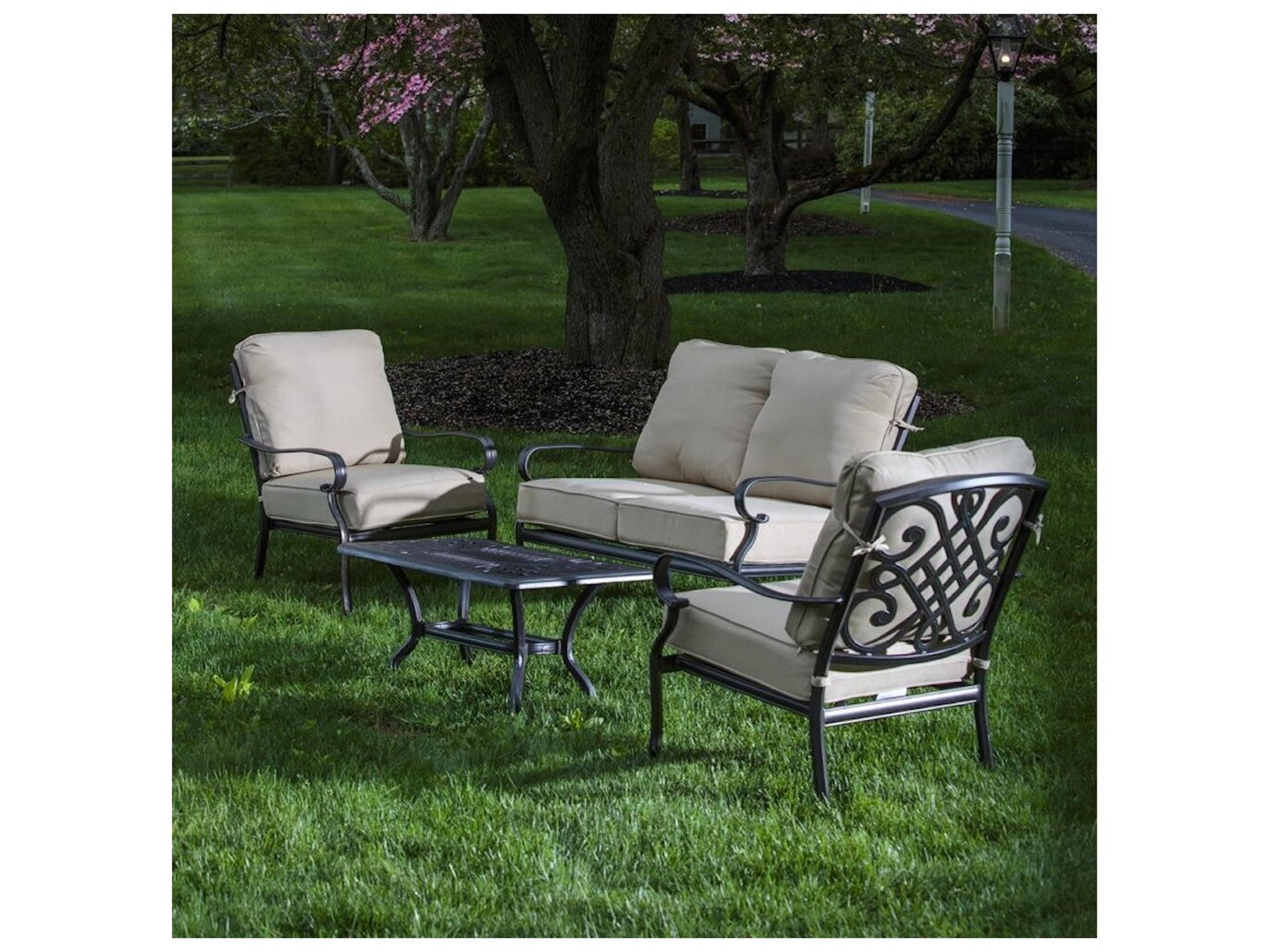 Newbury Stout Patio Lounge Set