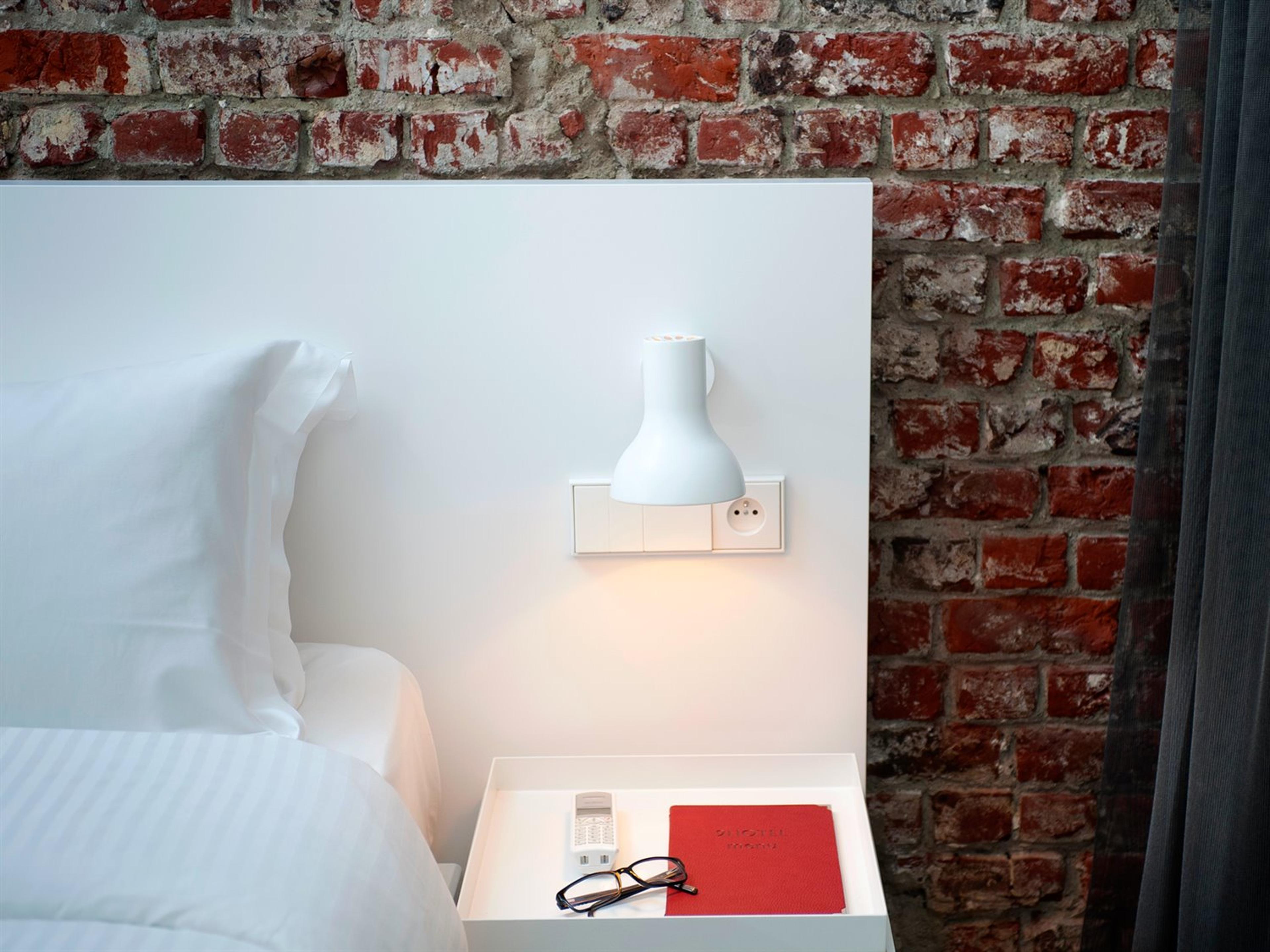 Anglepoise Type-75 Mini 1-Light Alpine White Wall Sconce
