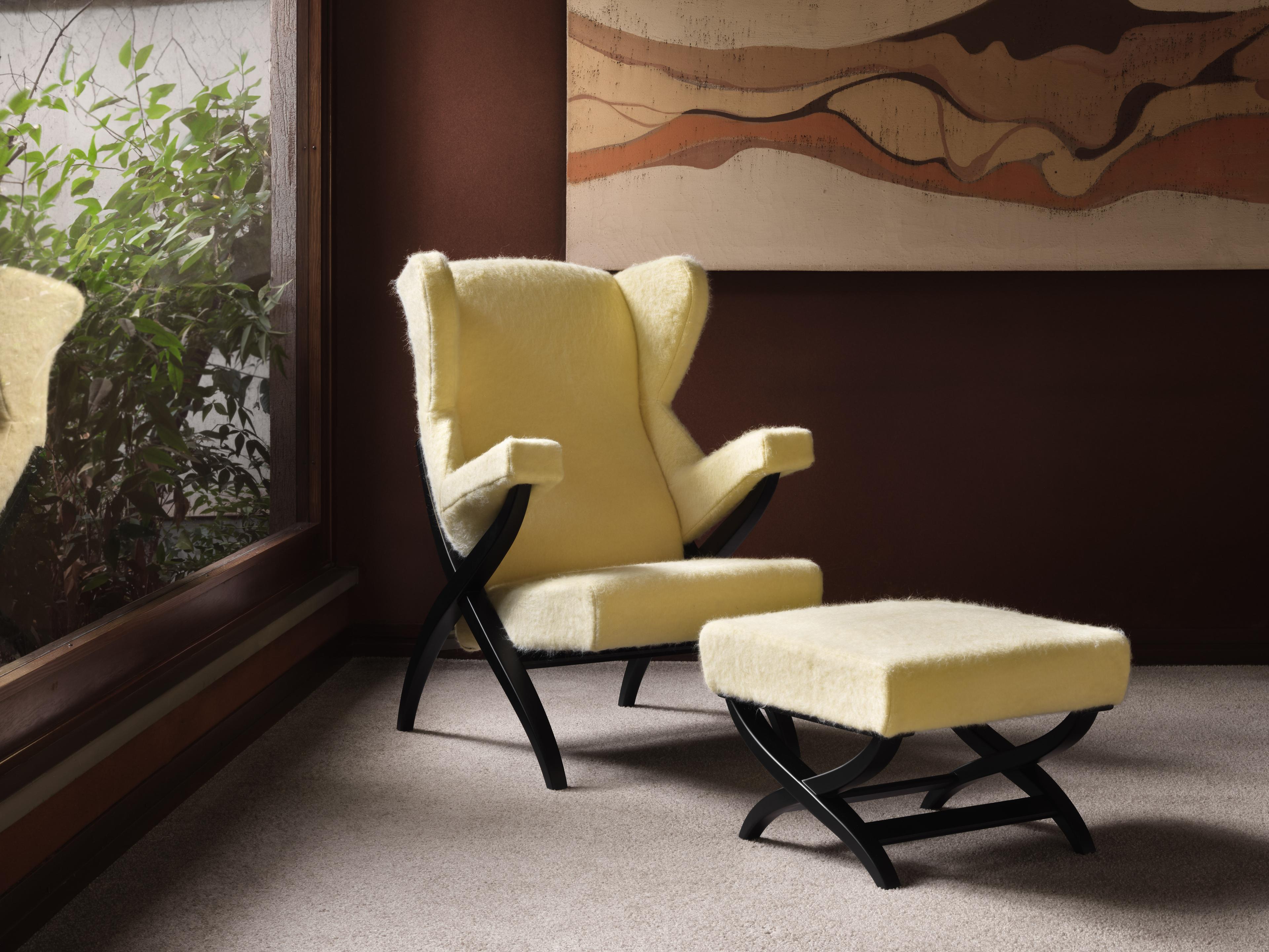 Arflex Fiorenza Chair and Ottoman Set