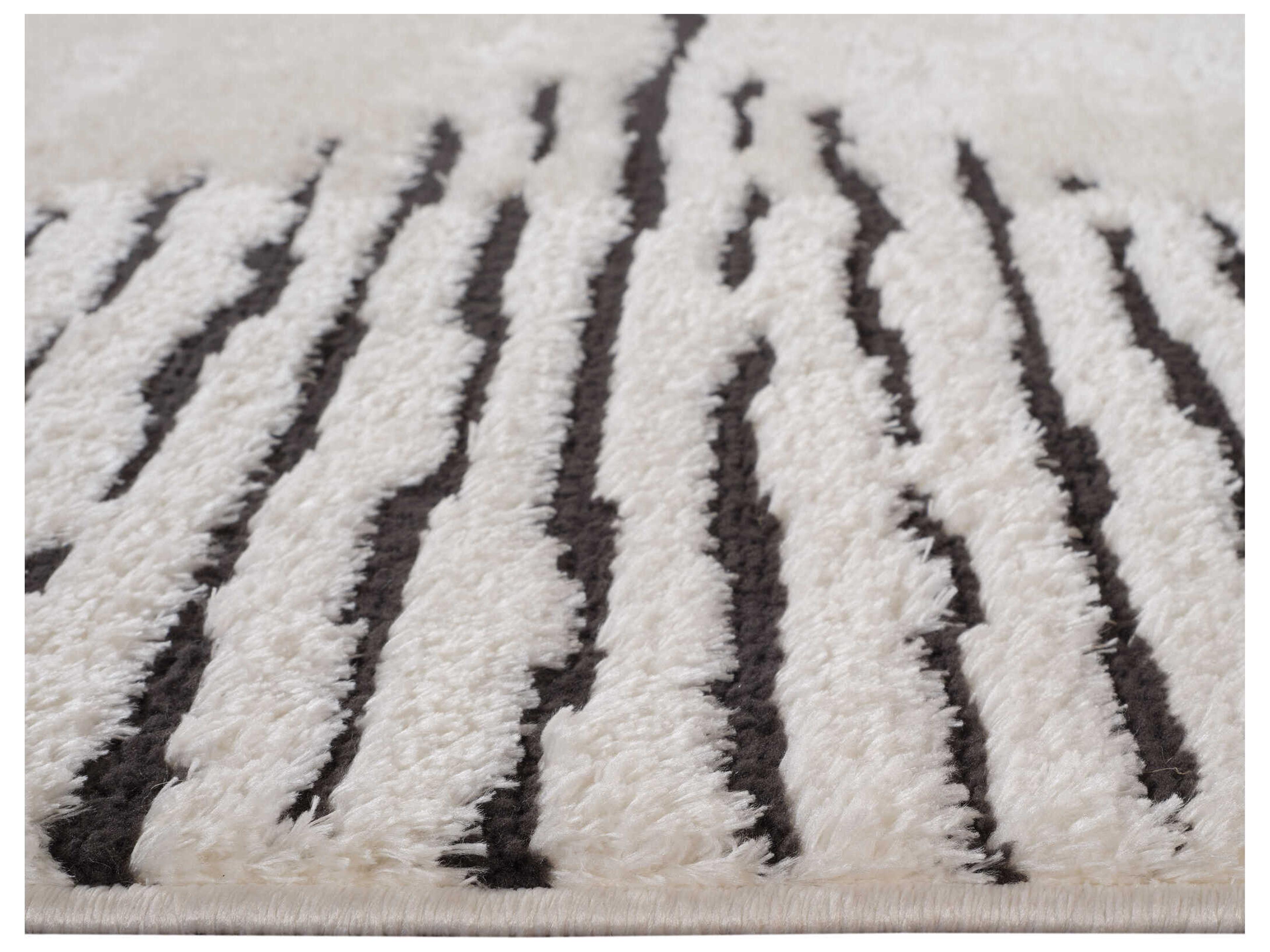 Amer Rugs Monotone Geometric Area Rug