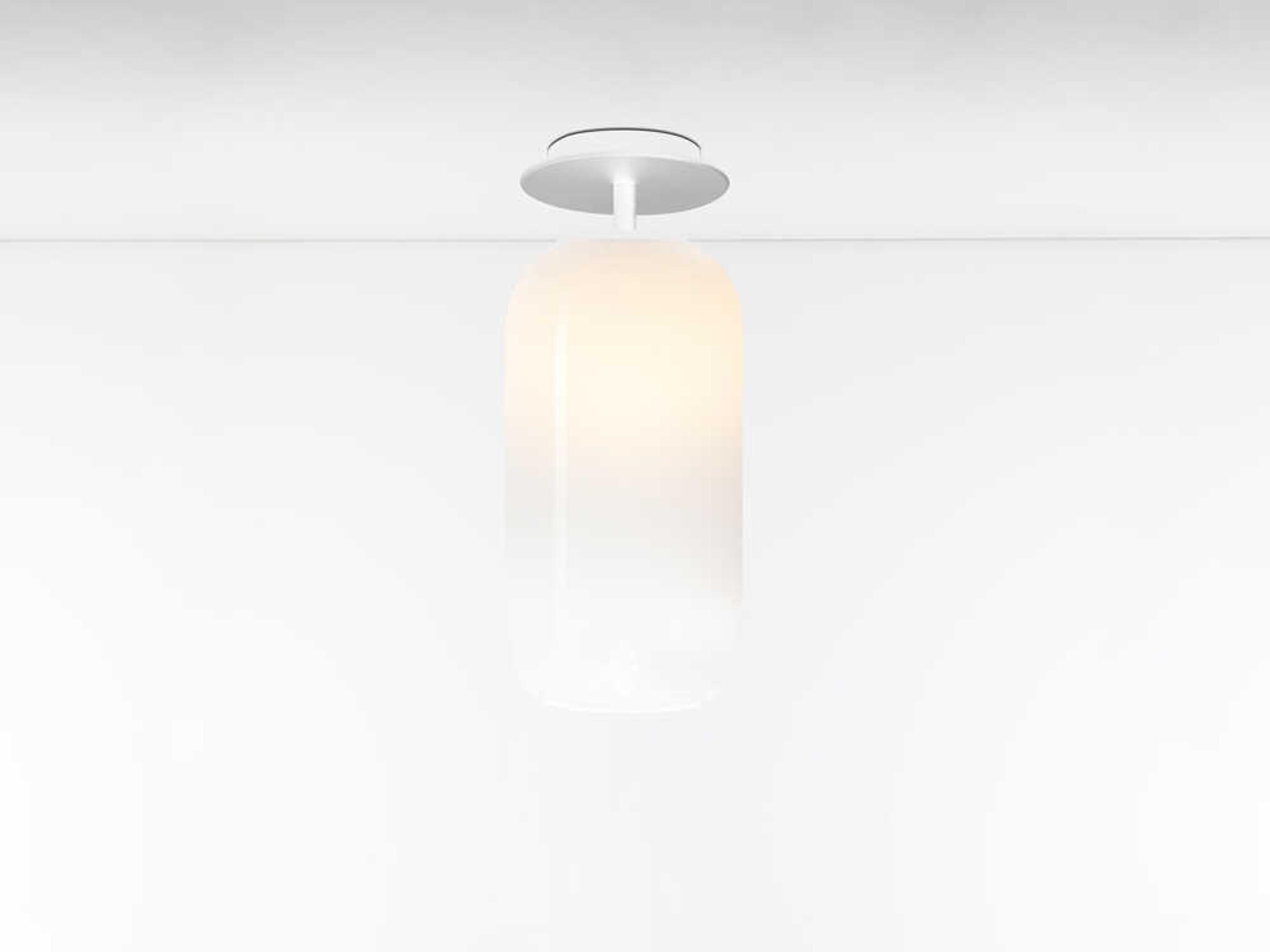 Nur Gloss Suspension Lamp in Polished White