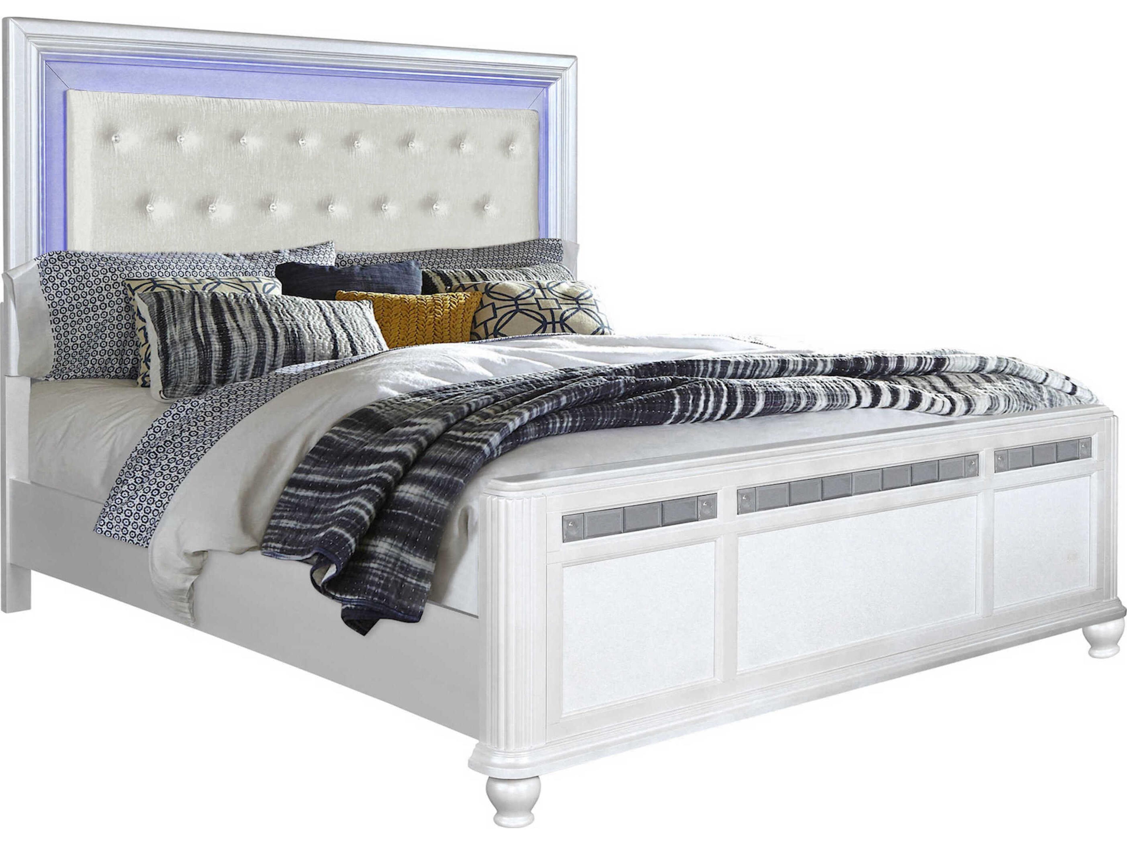 Avalon Furniture White Pearl Hardwood Wood King Platform Bed