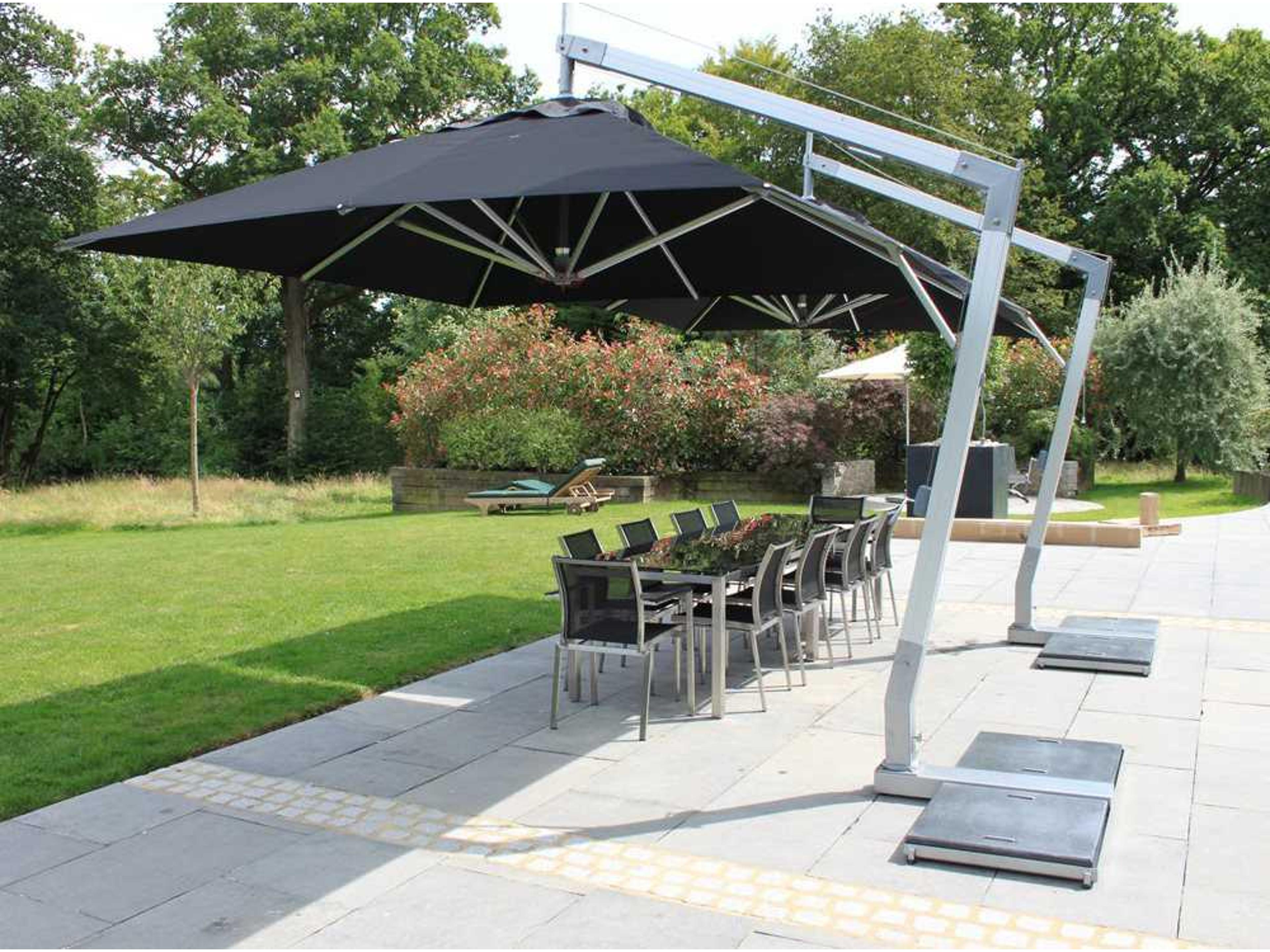 Hurricane 10 Foot Sidewind Crank Lift Manual Tilt Cantilever Outdoor Umbrella