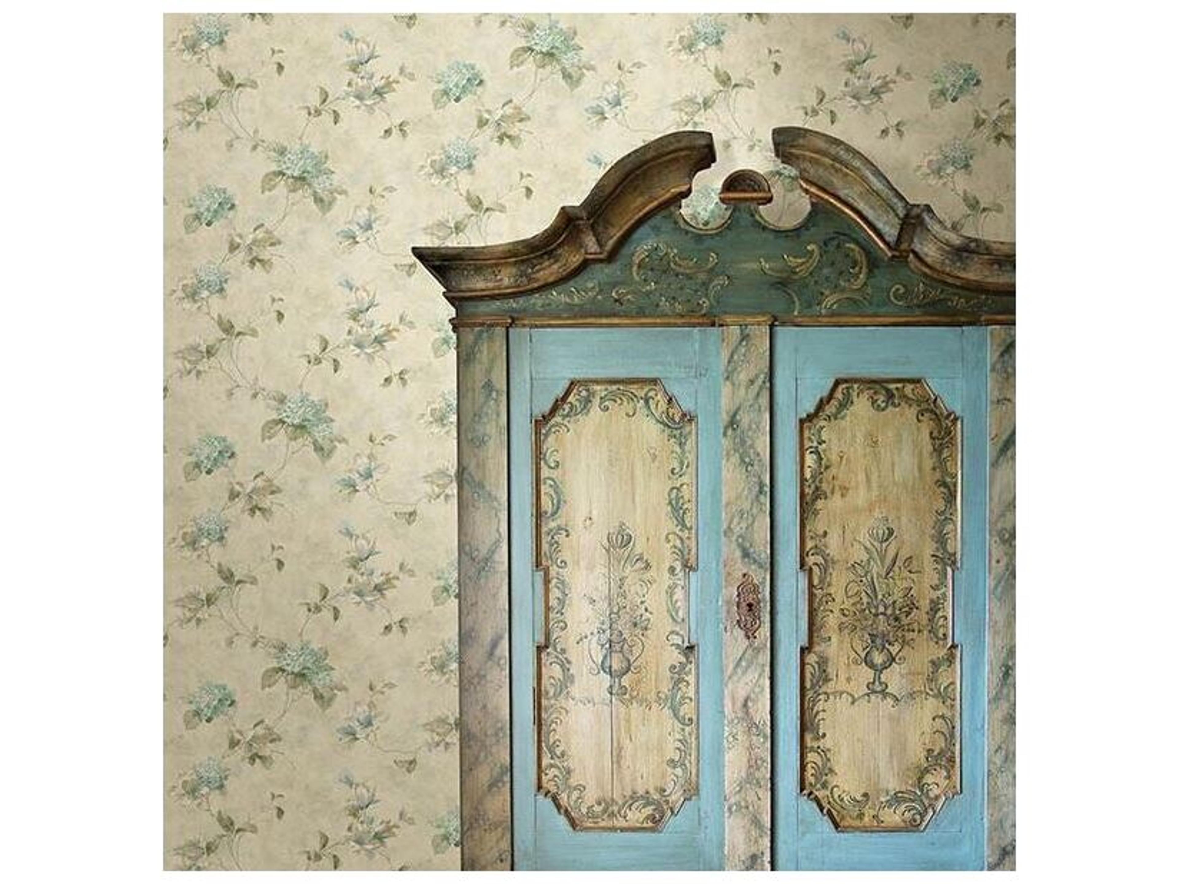 Brewster Home Fashions Chesapeake Magnolia Hydrangea Green Trail