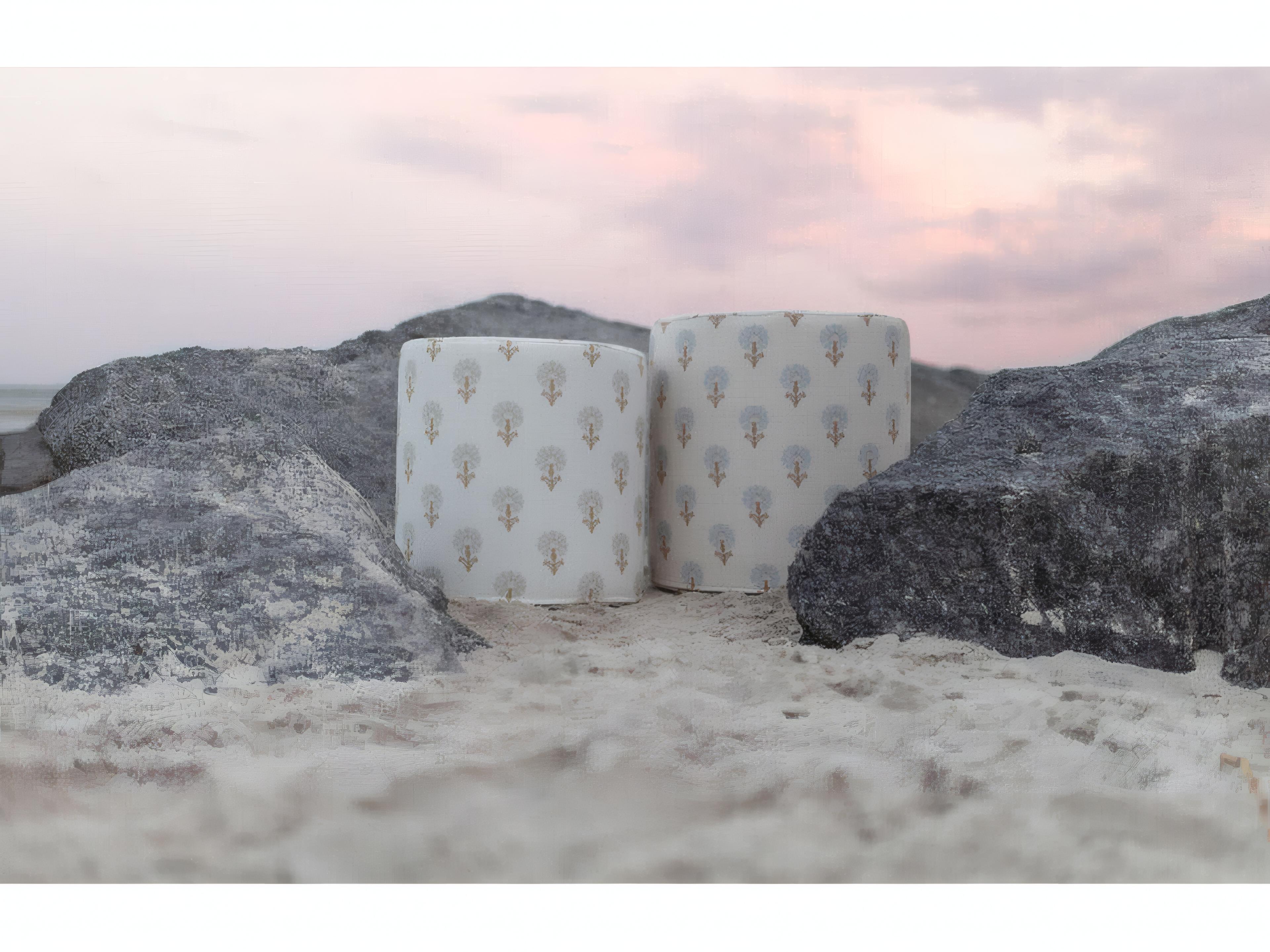 Berlin Gardens Lily Hive 18x18x18 Round Pouf