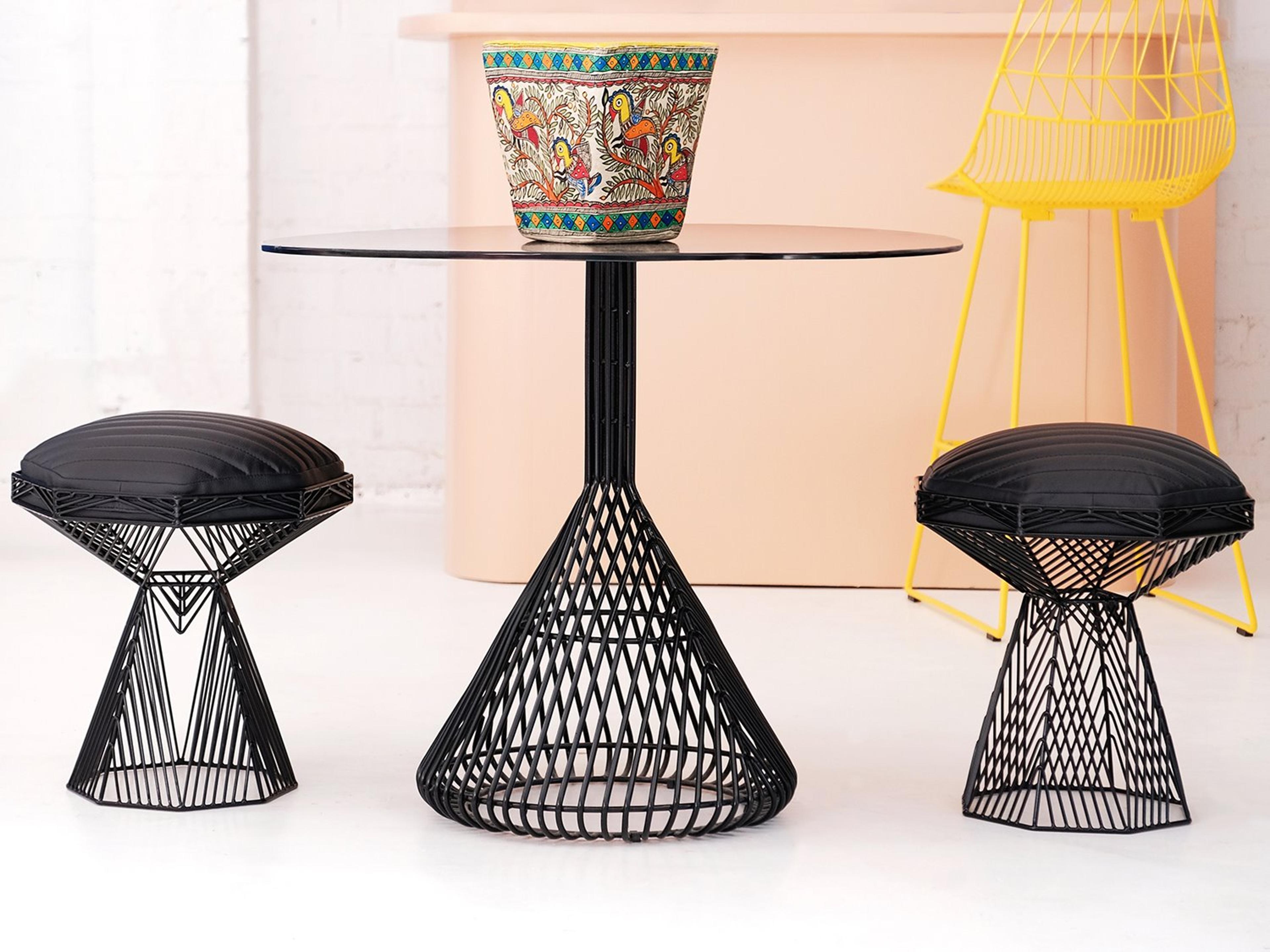 Switch Galvanized Iron Black Dining Set