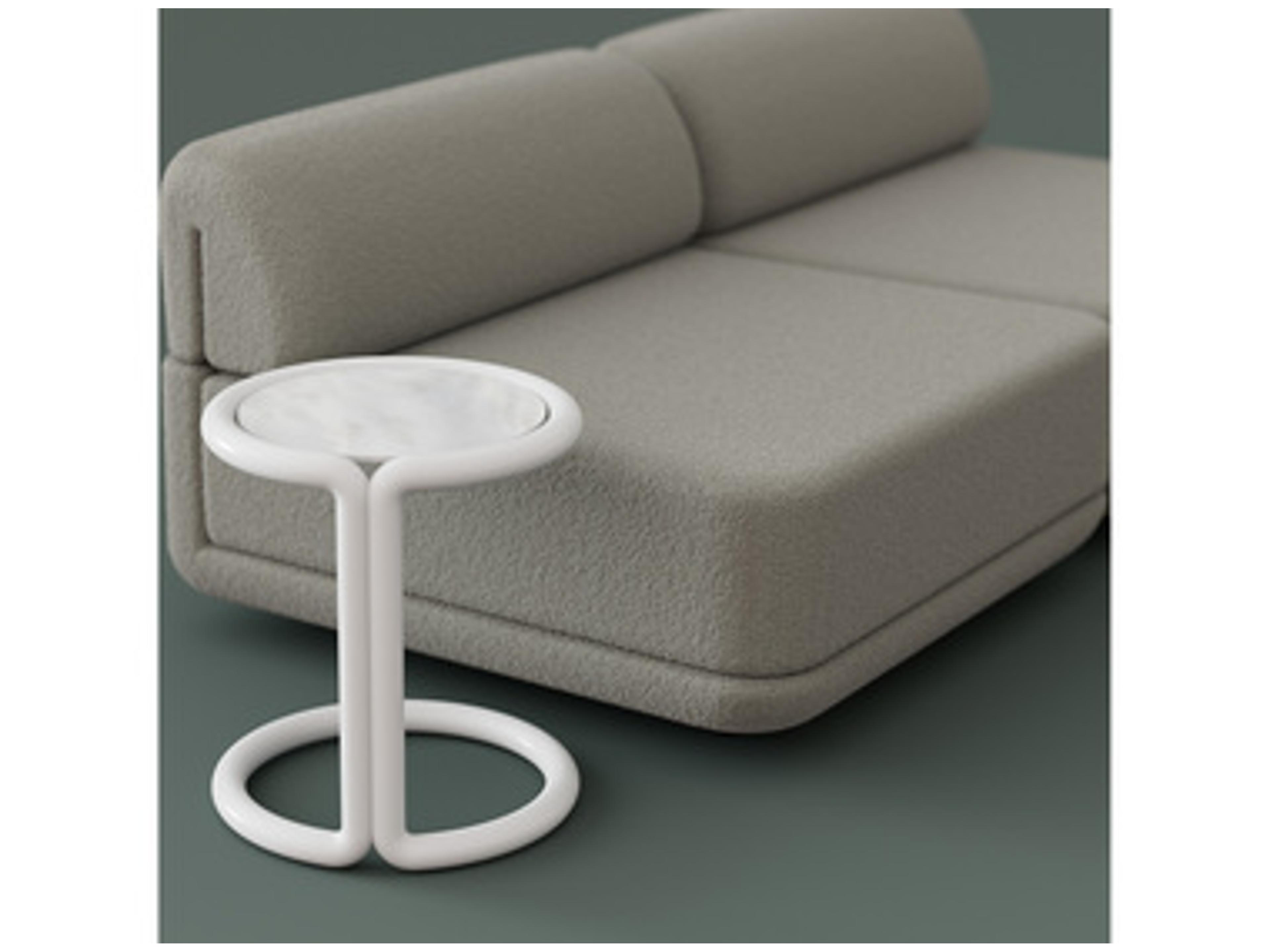 Tube Aluminum 19.5" Round End Table in White