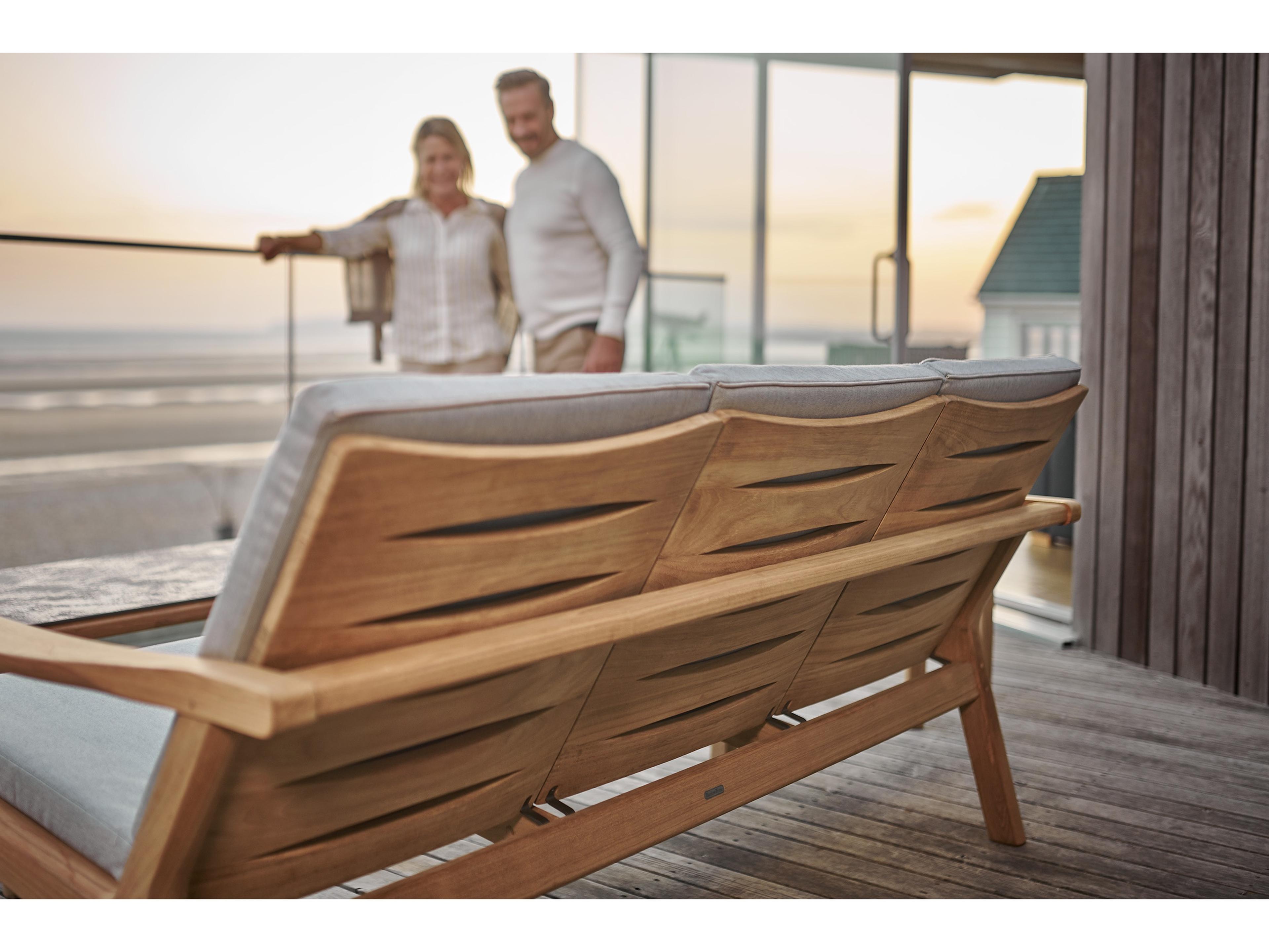 Barlow Tyrie Monterey Deep Seating Three-Seater Sofa - Natural Teak