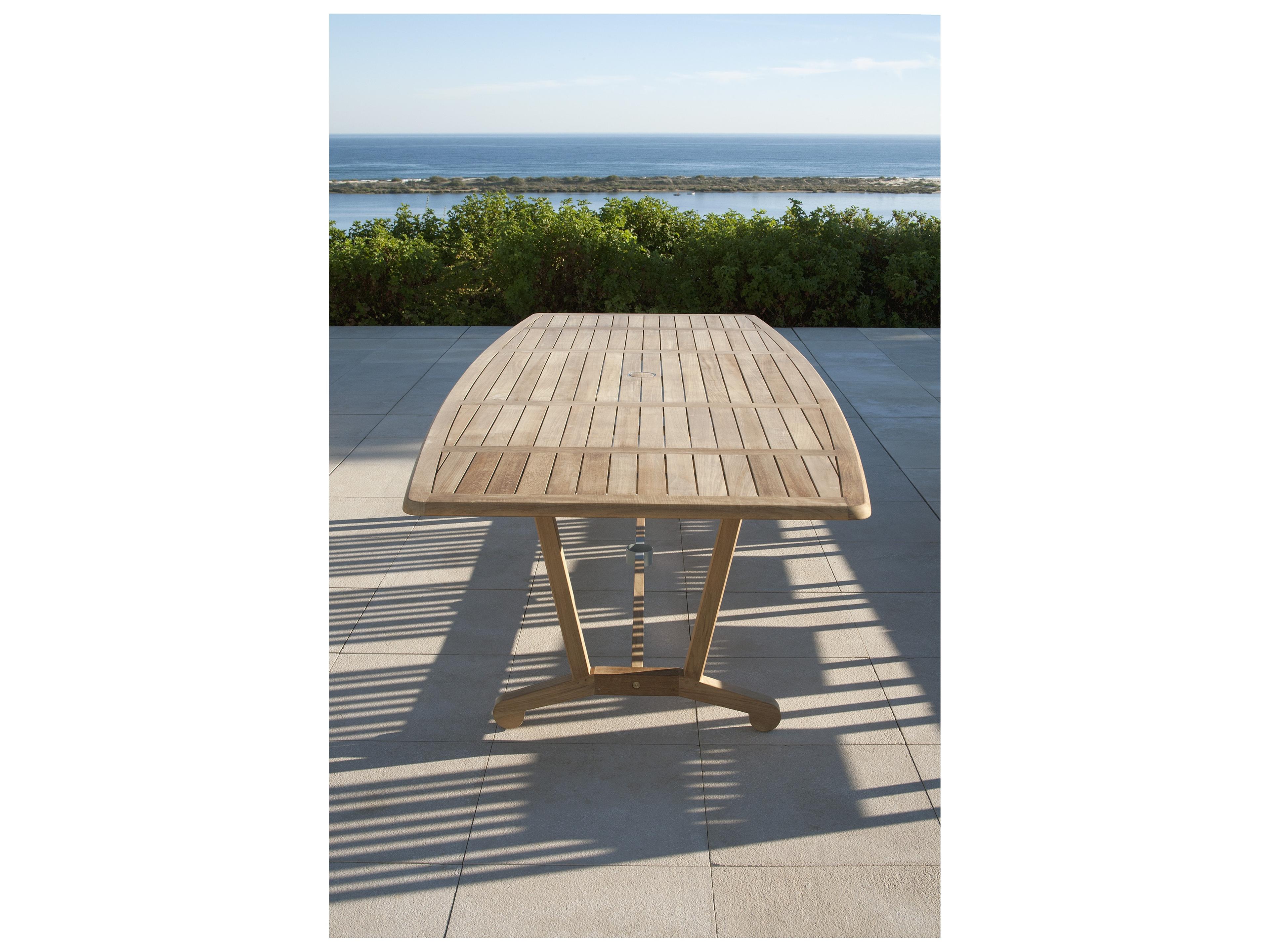 Barlow Tyrie Chesapeake Dining Table - Natural Teak