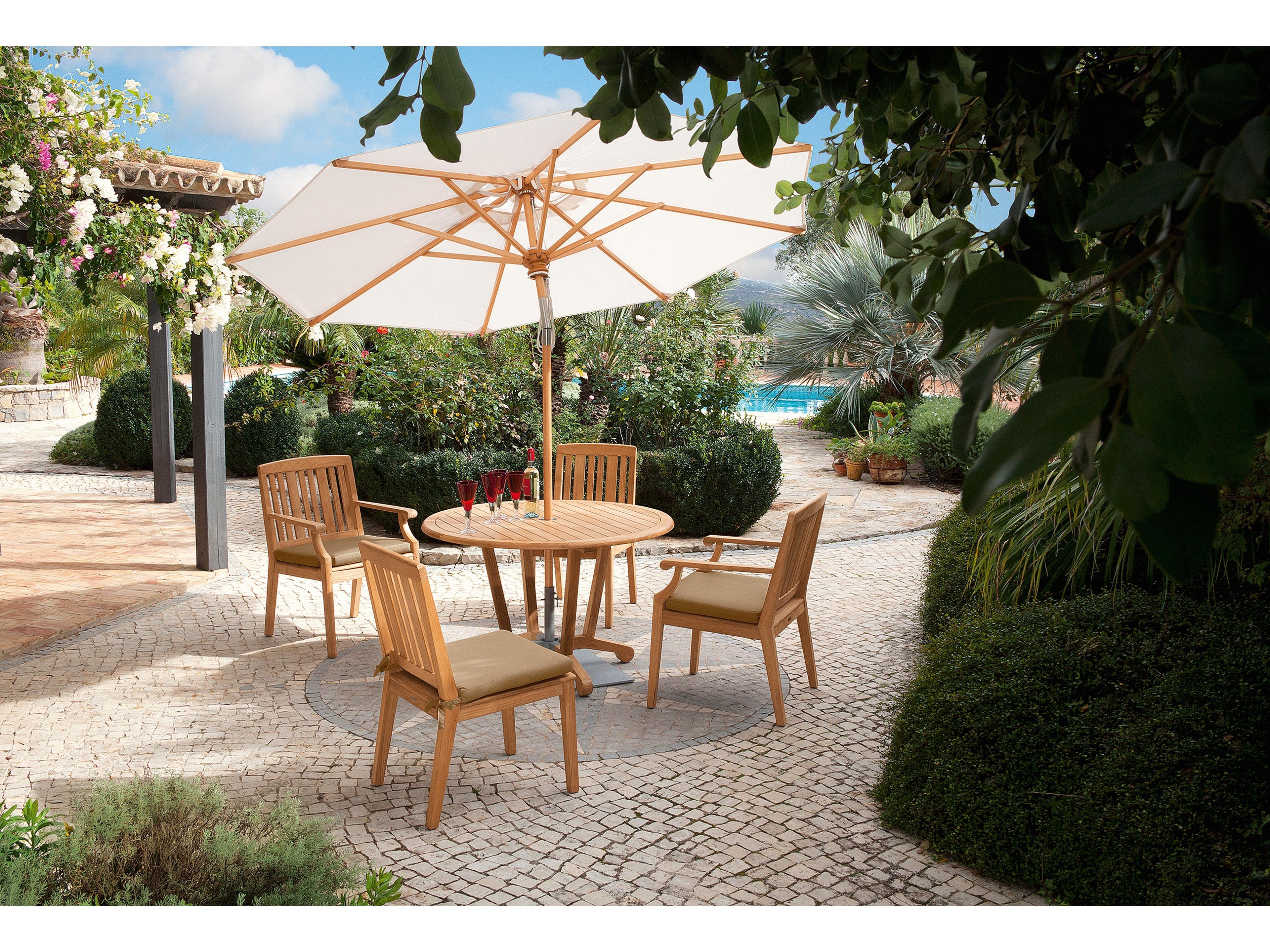 Barlow Tyrie Chesapeake Round Dining Table - Natural Teak