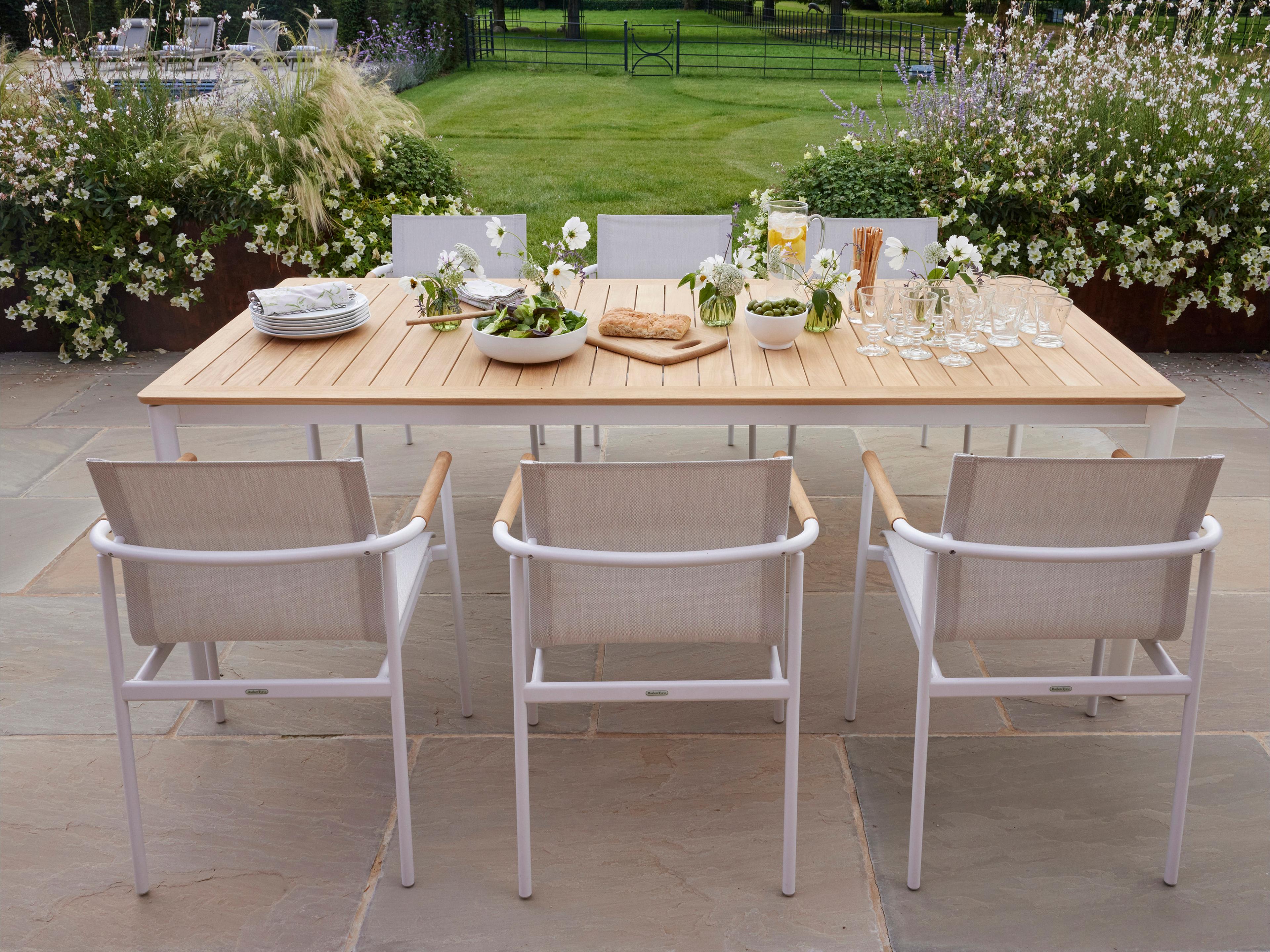 Around Aluminum Dining Set