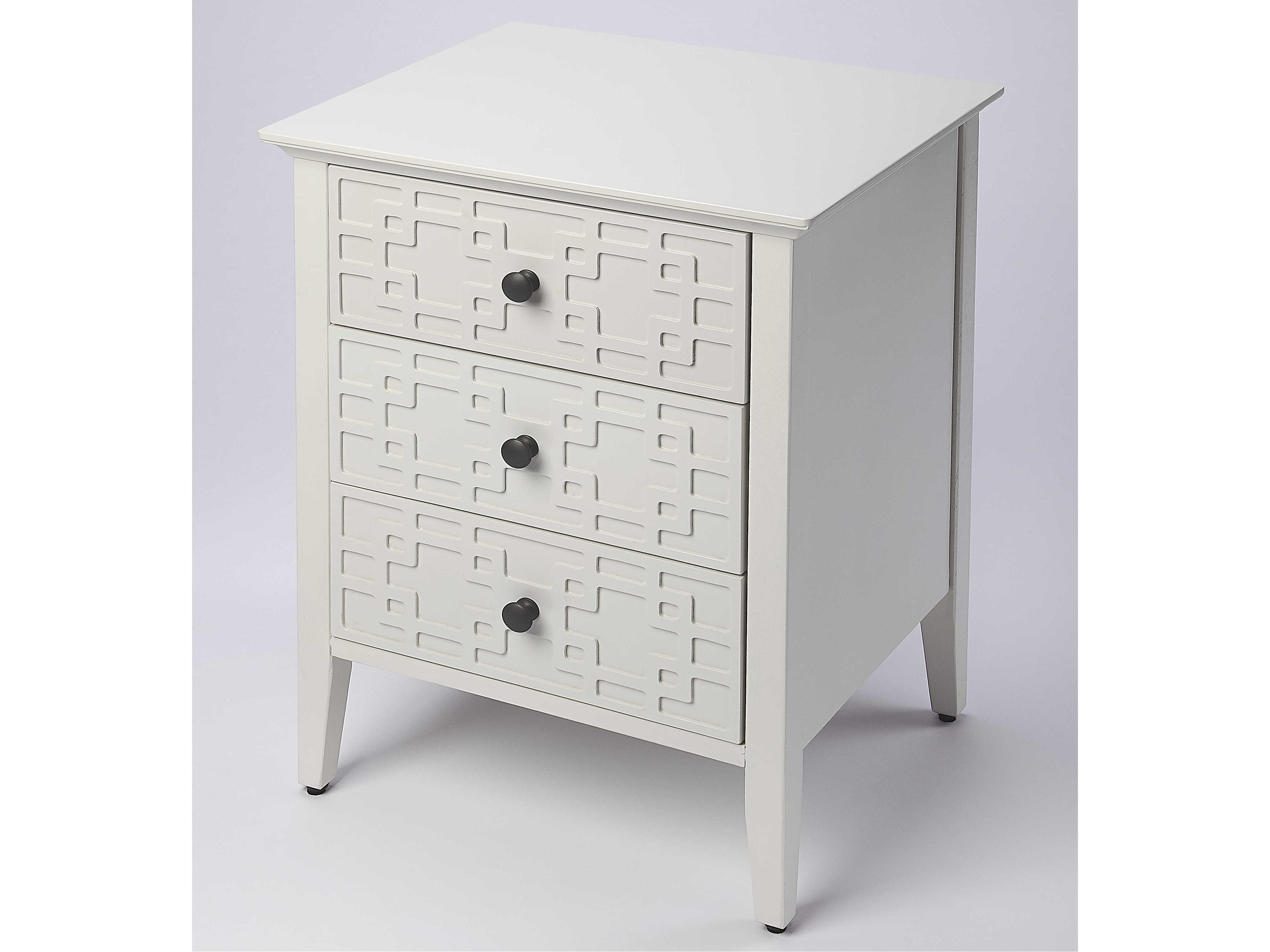 Kinsley 3-Drawers Nightstand